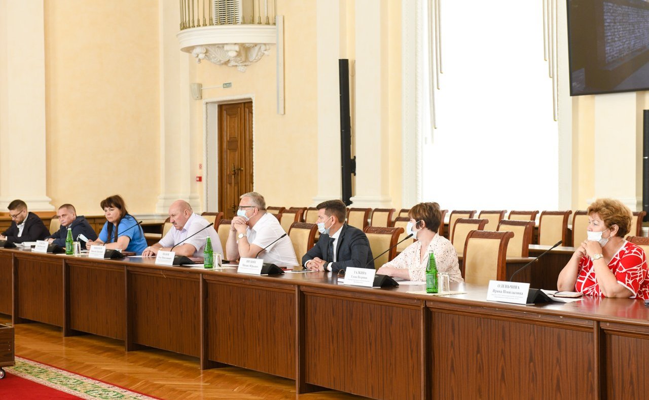 Нина Куликовских приняла участие в заседании областного организационного комитета регионального проекта «Никто не забыт»