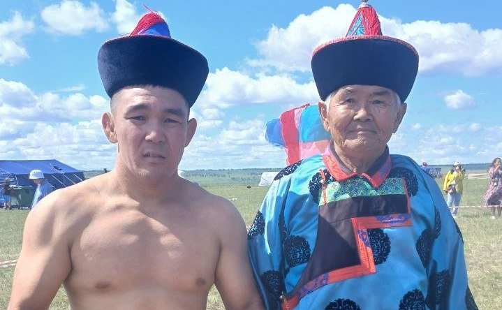 Баир Жамсуев принял участие в национальном троеборье «Бабжын наадан»