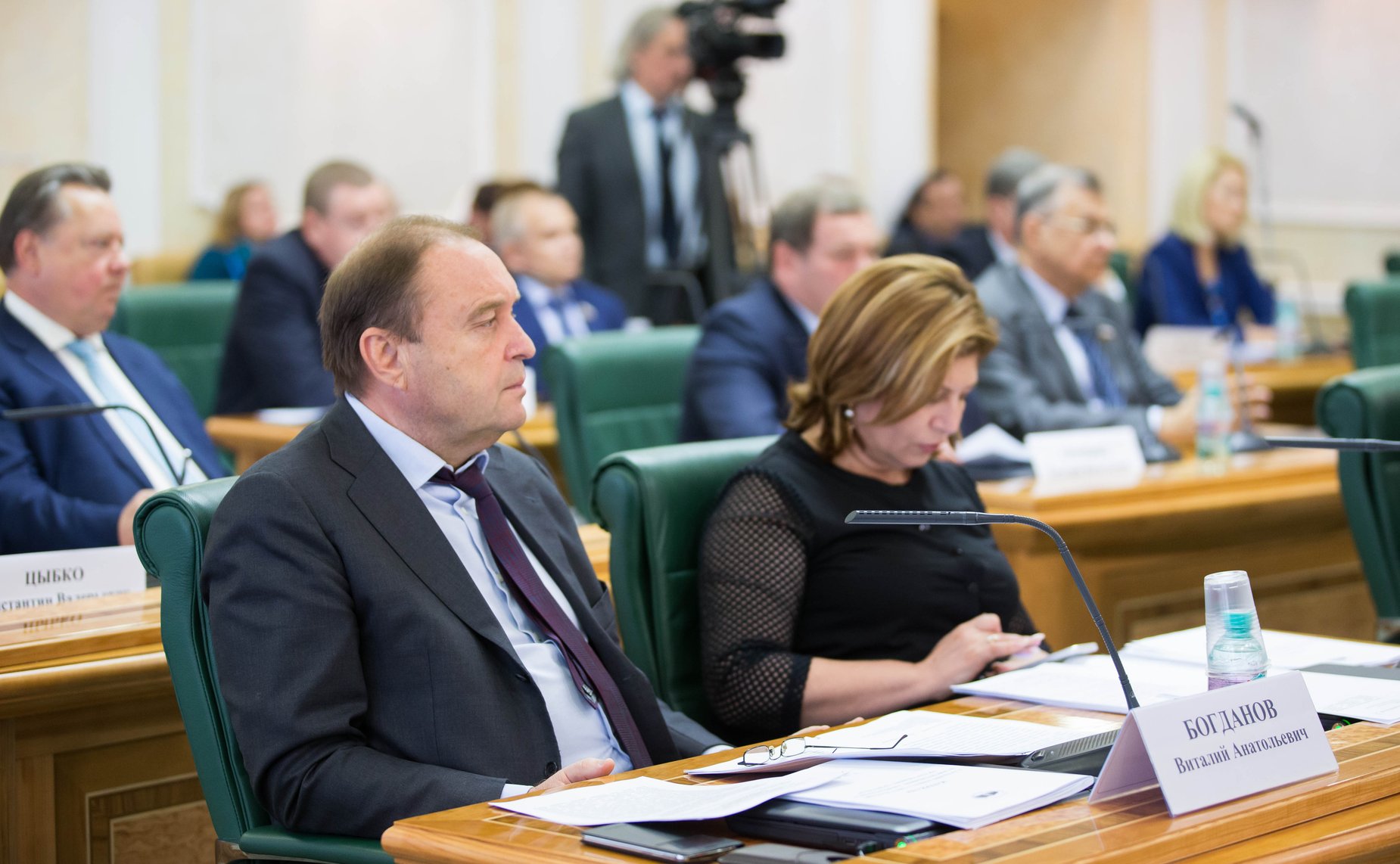 В. Богданов Совместное заседание Комитетов СФ по конституционному законодательству и государственному строительству и по аграрно-продовольственной политике и природопользованию