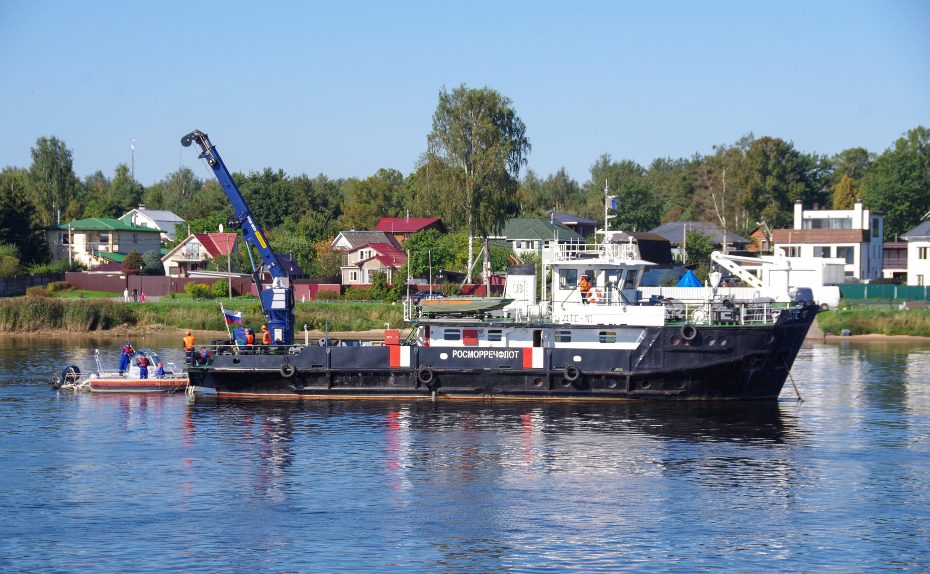 В День памяти жертв блокады Ленинграда на территории Кировского района Ленинградской области со дна реки Невы поднята боевая пушка времен Великой Отечественной войны