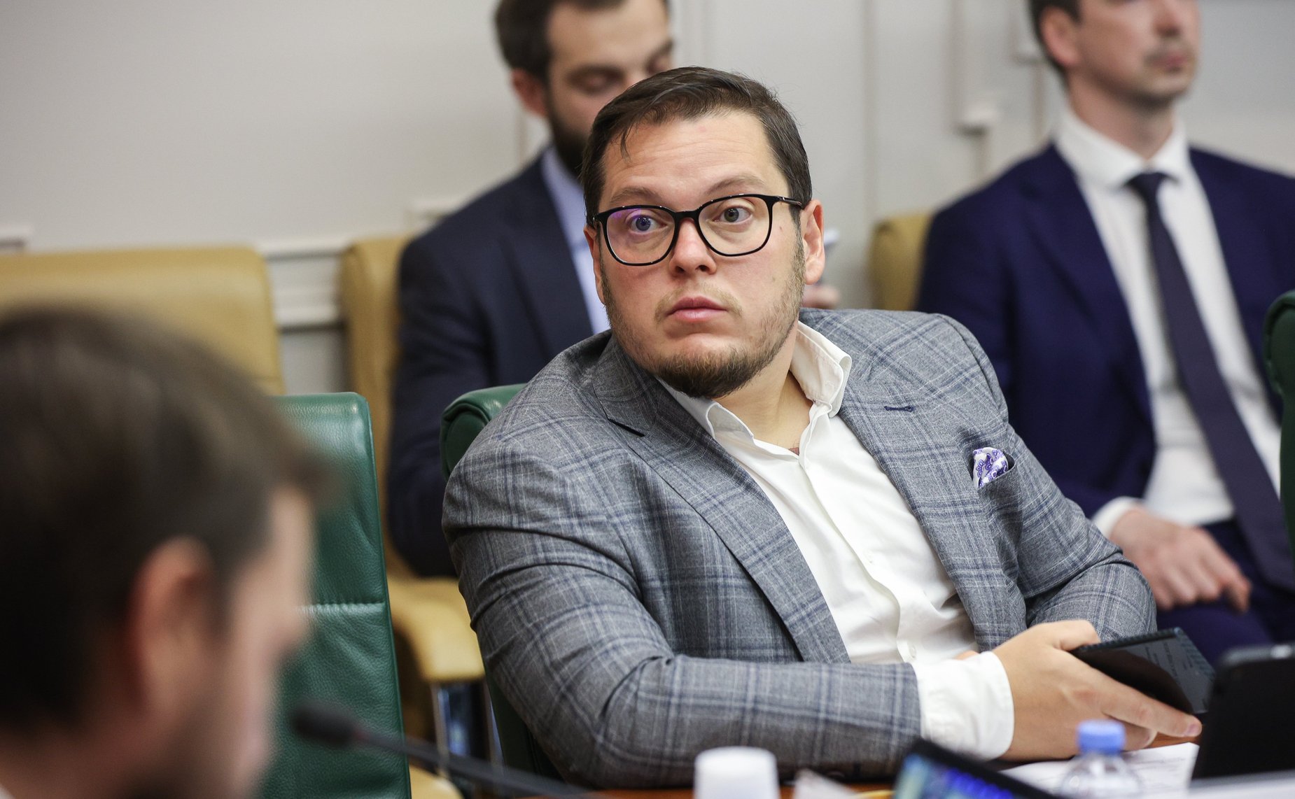 Круглый стол Комитета Совета Федерации по экономической политике на тему «О мерах по развитию использования электротранспортных средств и созданию необходимой инфраструктуры»