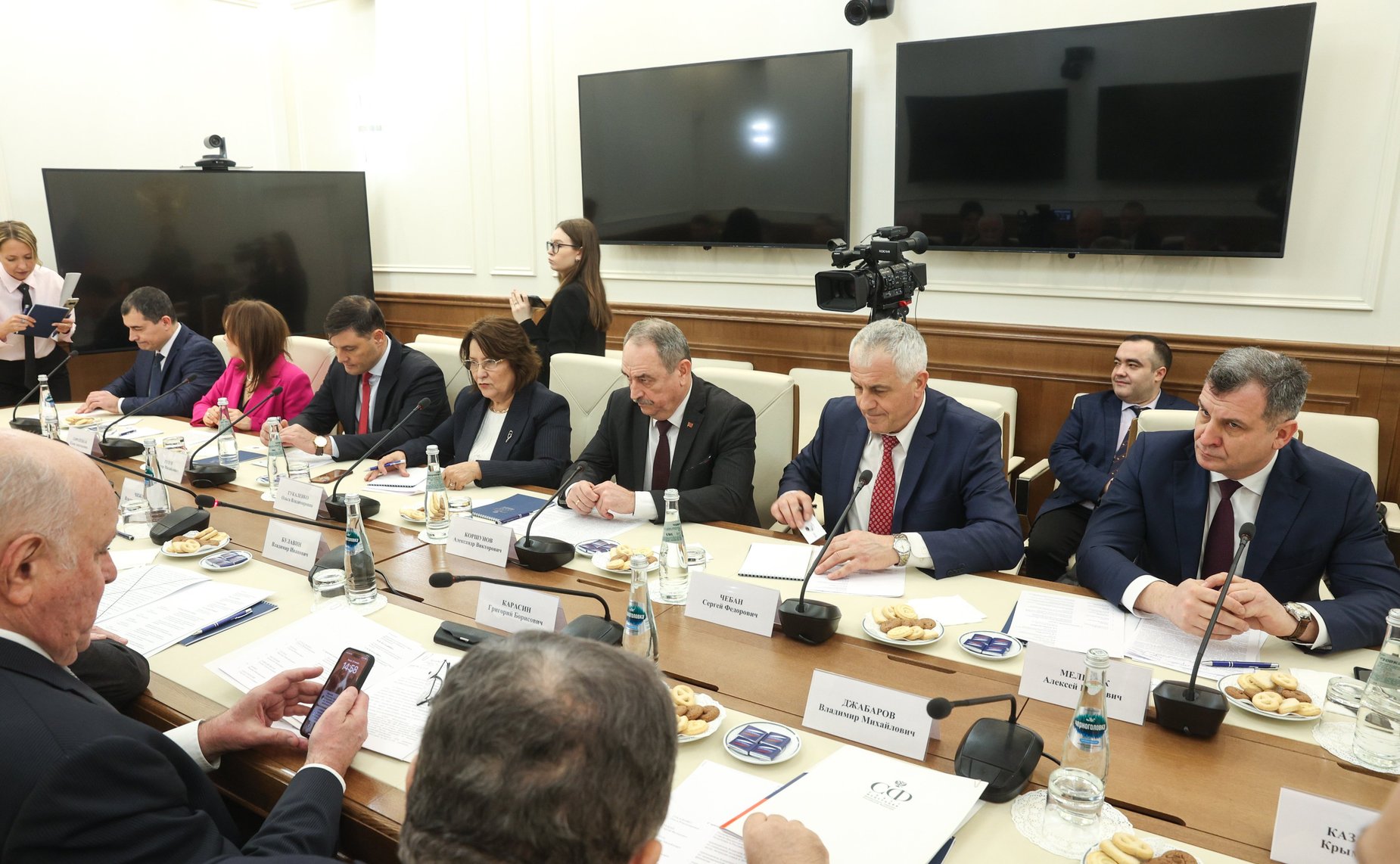 Встреча председателя Комитета Совета Федерации по обороне и безопасности Владимира Булавина и председателя Комитета Совета Федерации по международным делам Григория Карасина с Председателем Верховного Совета Приднестровской Молдавской Республики