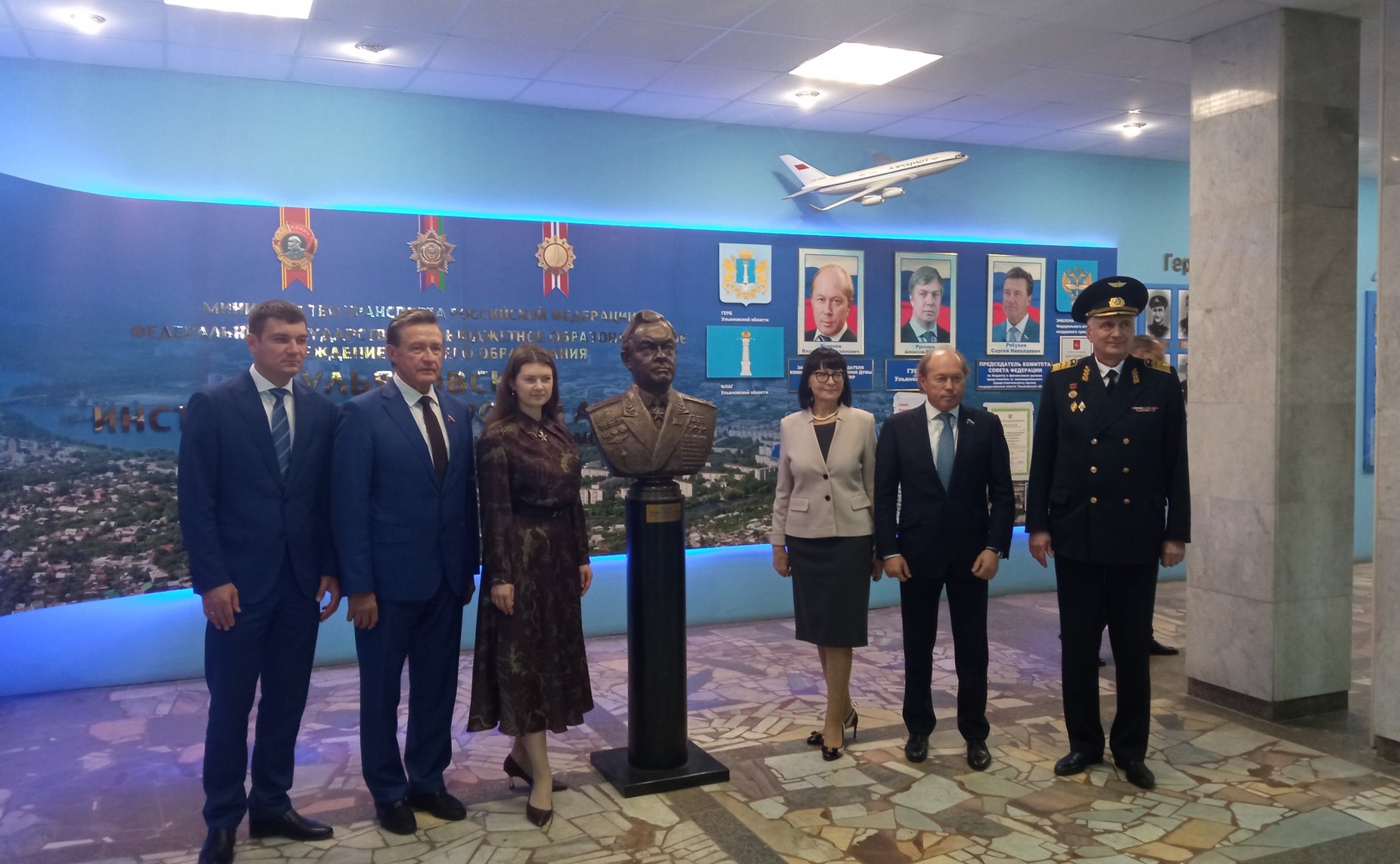 Сергей Рябухин в ходе рабочей поездки в регион принял участие в работе круглого стола по вопросу законодательного определения статуса музеев образовательных организаций