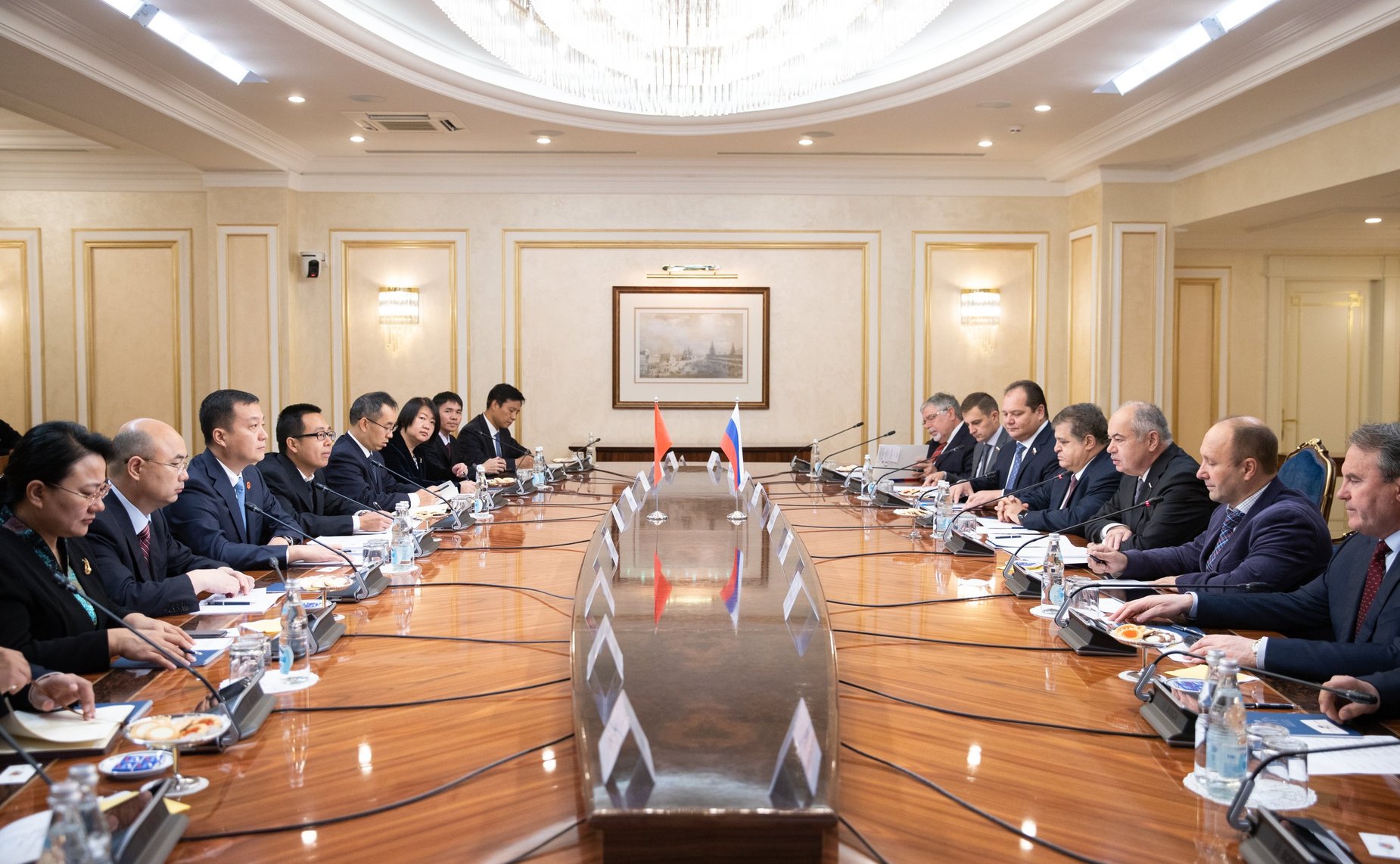 Встреча И. Умаханова с депутатом Всекитайского собрания народных представителей Китайской Народной Республики Кон Тао