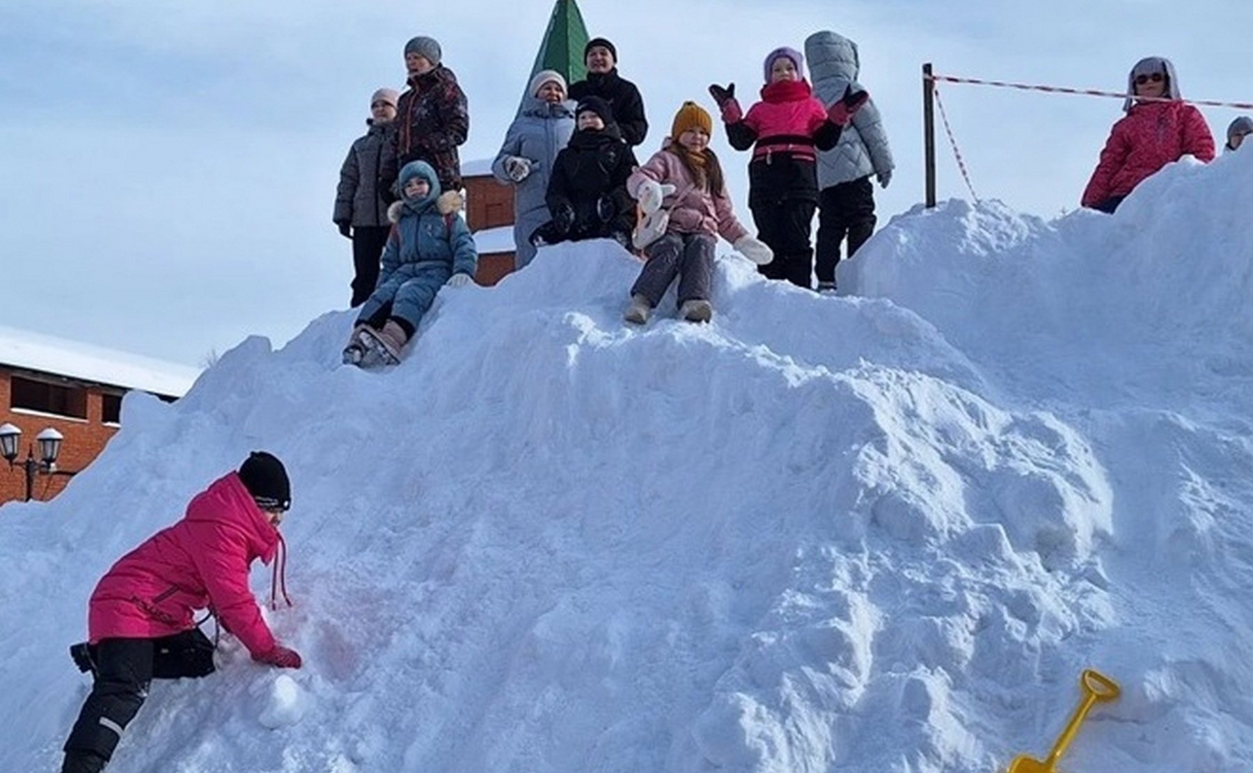 Сергей Мартынов поздравил жителей региона с праздником Масленицы