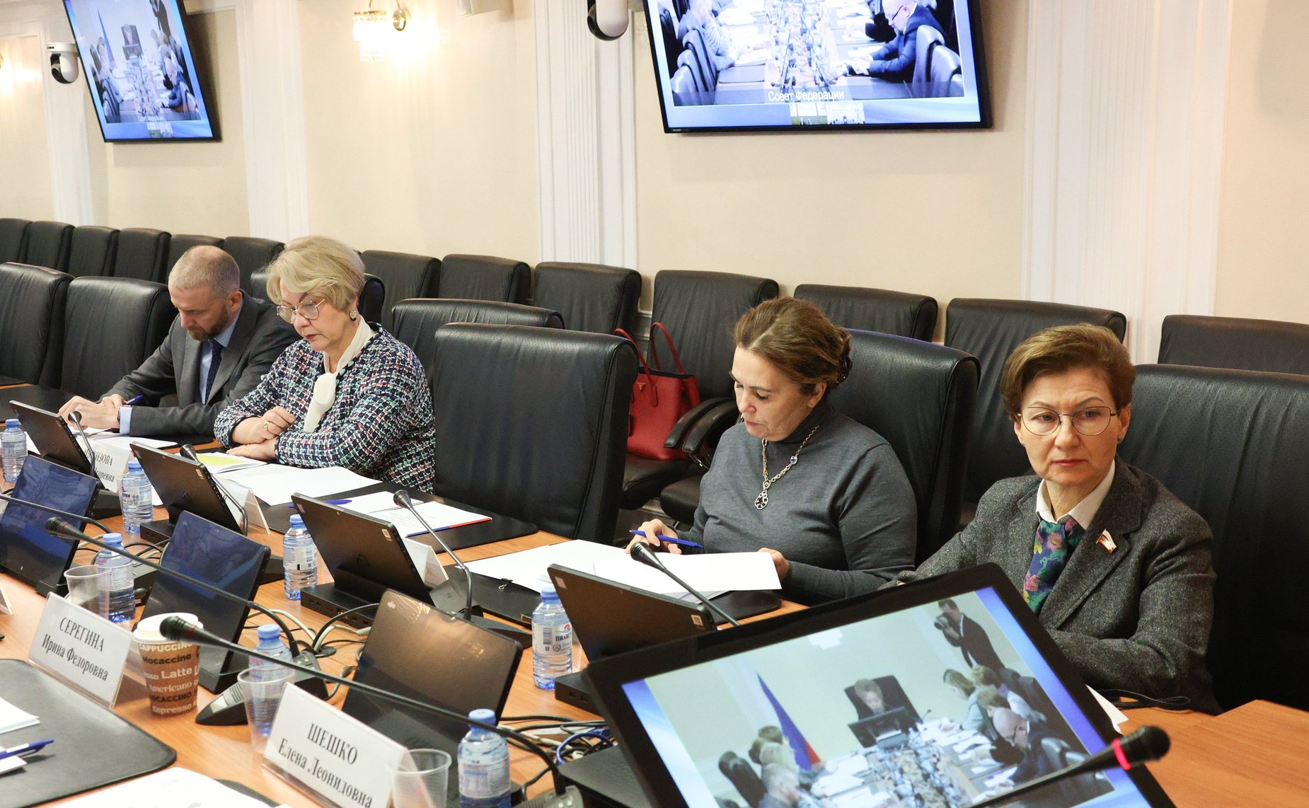 Круглый стол Комитета СФ по социальной политике «Актуальные вопросы повышения доступности инновационных медицинских технологий в интересах матери и ребенка»