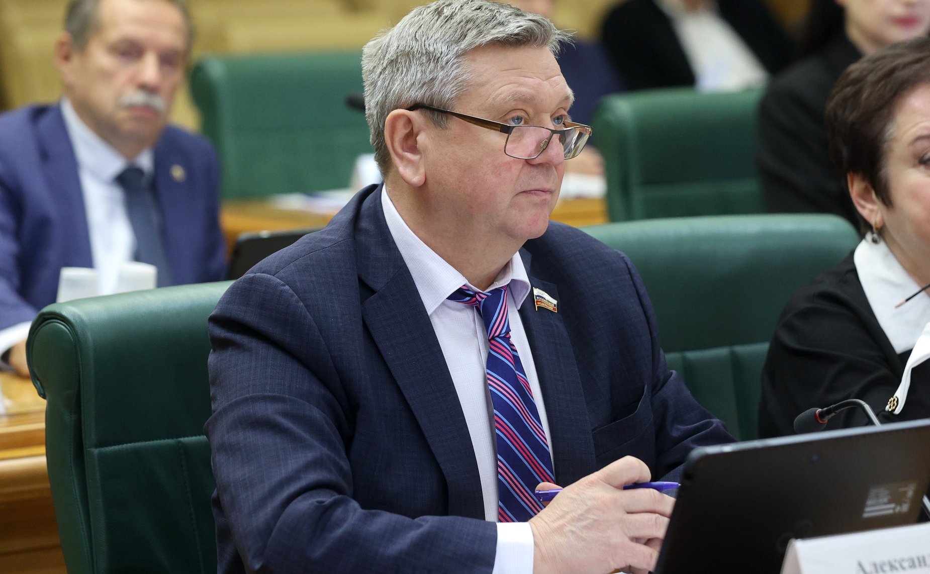 Александр Лутовинов