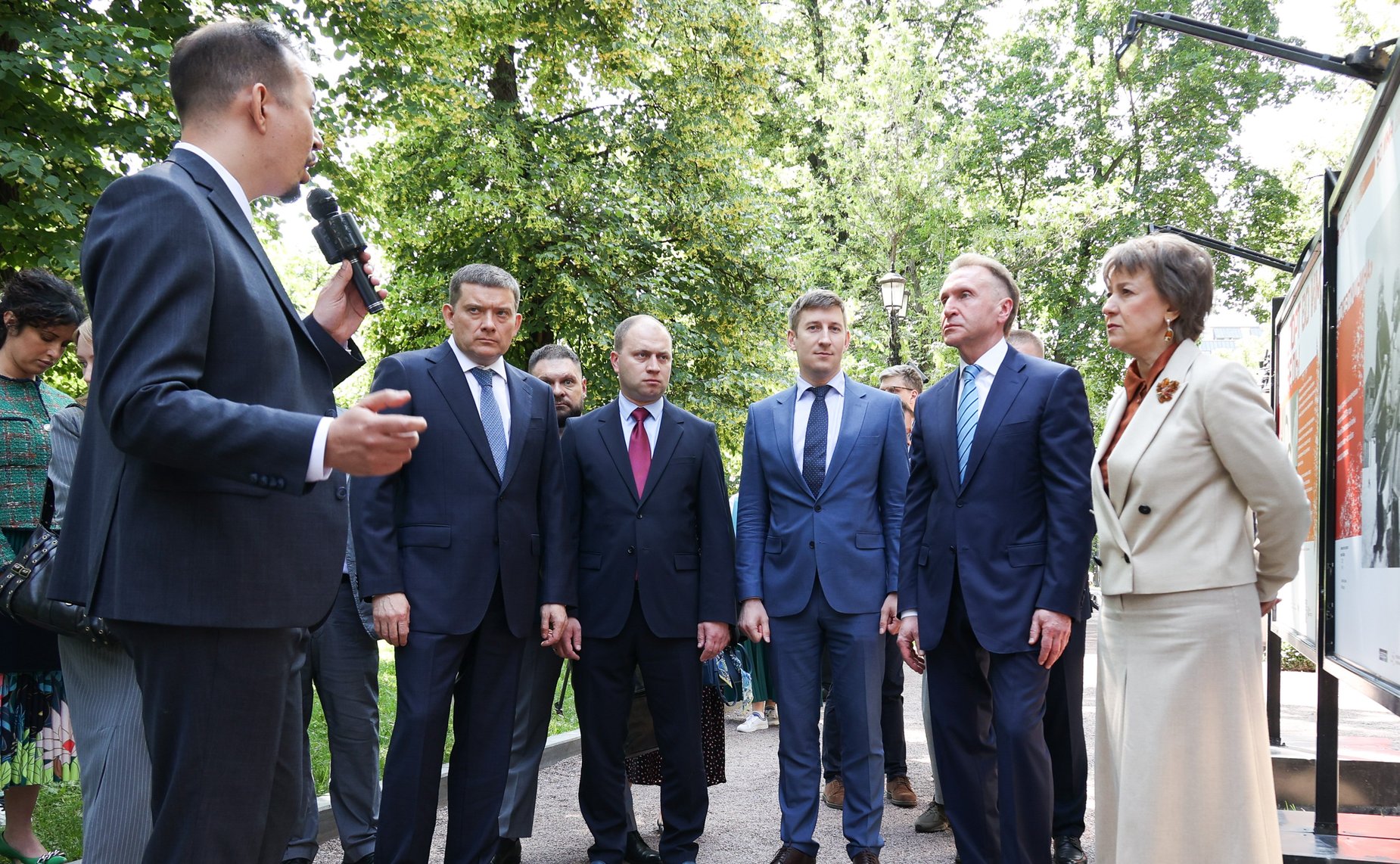 Николай Журавлев принял участие в открытии фотовыставки Российского экспортного центра «Экспорт во имя Победы»