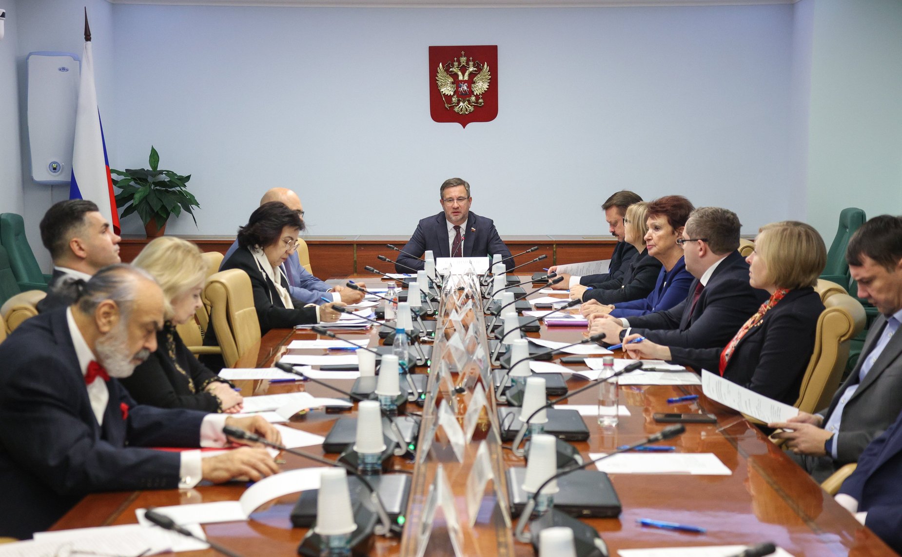 Круглый стол Комитета СФ по конституционному законодательству и государственному строительству «Профессионализация судебного представительства. Совершенствование механизма реализации конституционного права граждан на квалифицированную юридическую помощь»