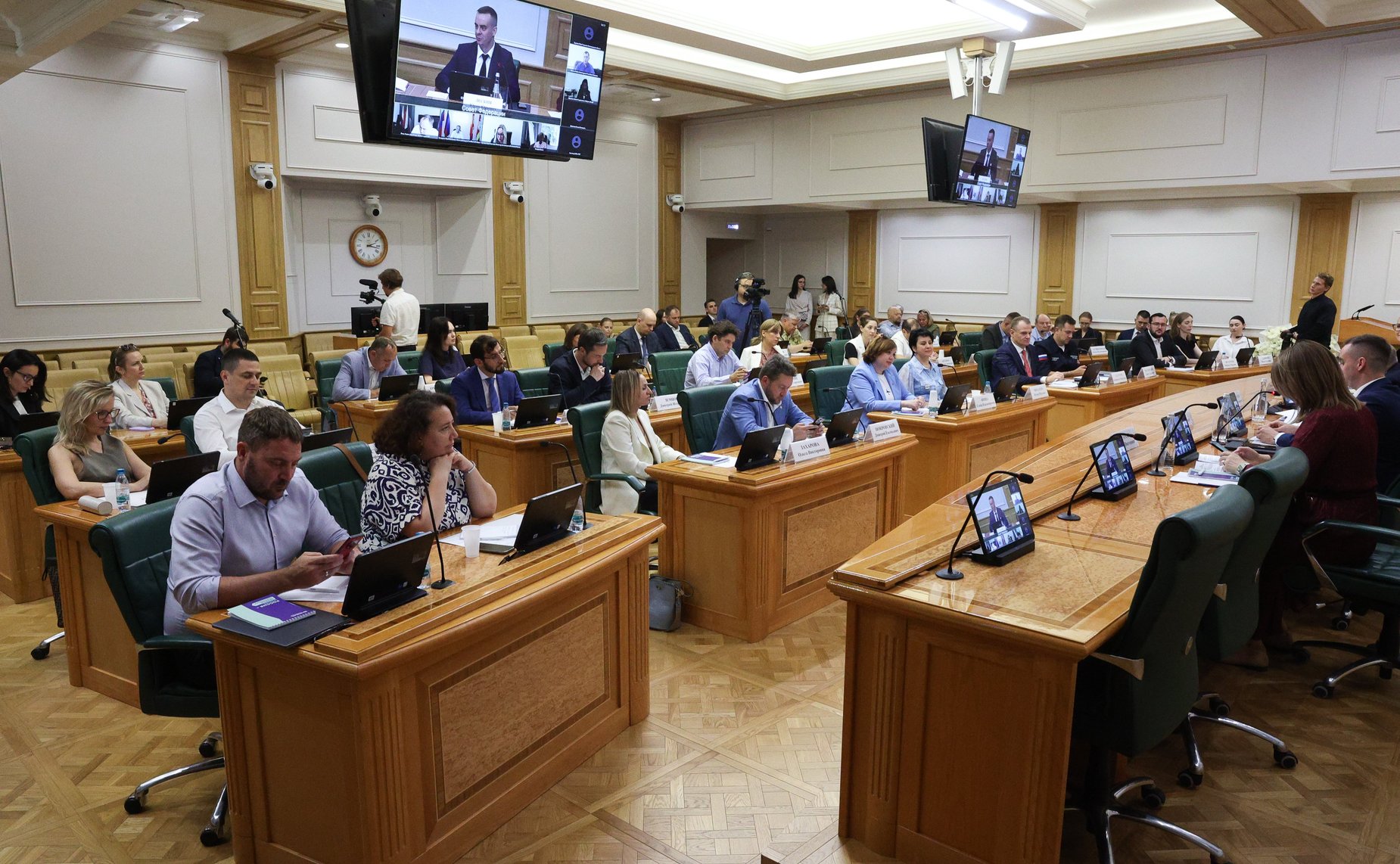 Заседание Экспертного совета Федерального агентства по делам молодежи по реализации программы гражданско-патриотического и общественно полезного молодежного туризма «Больше, чем путешествие»