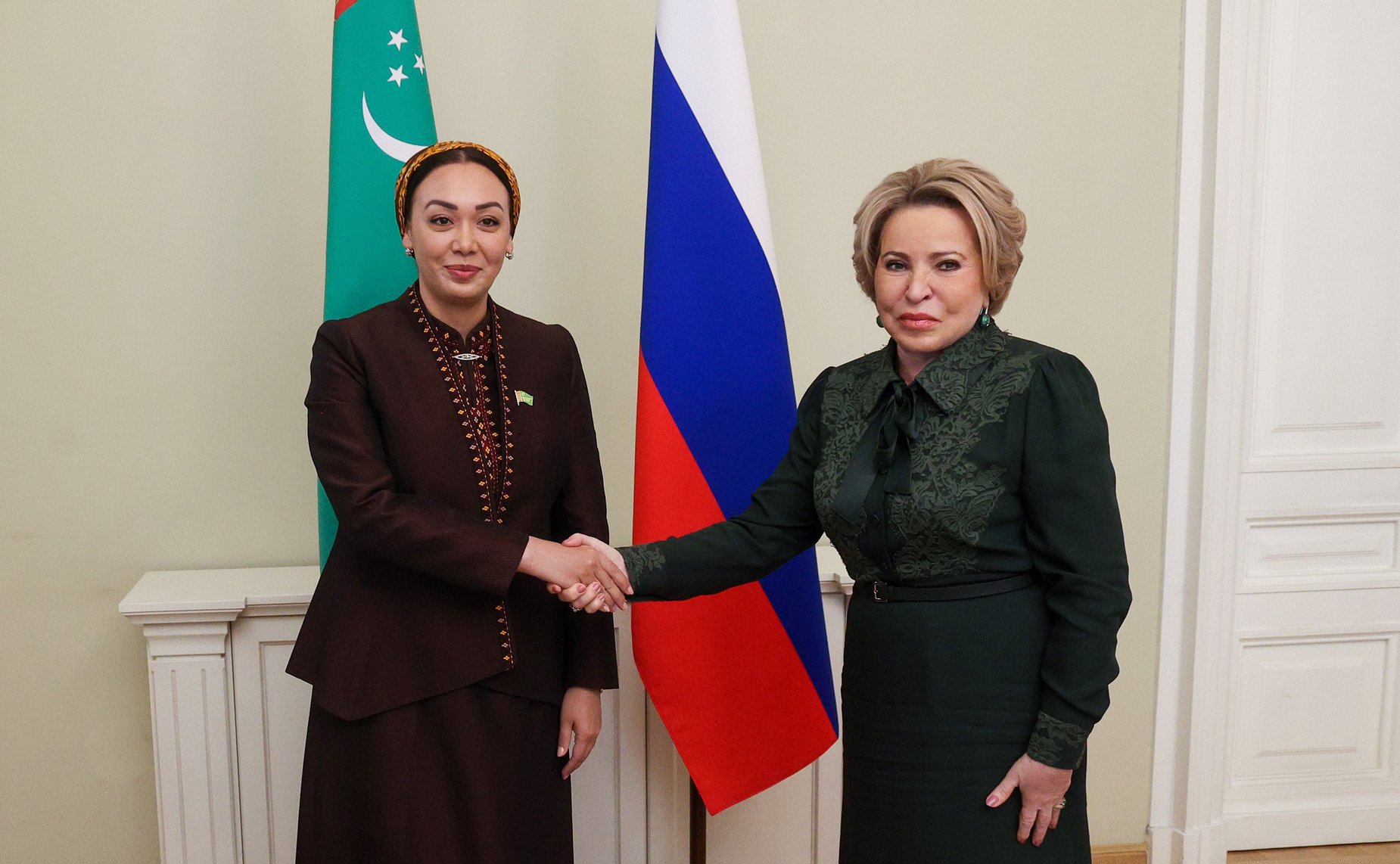 Валентина Матвиенко провела встречу с Председателем Меджлиса Туркменистана Дуньягозель Гулмановой