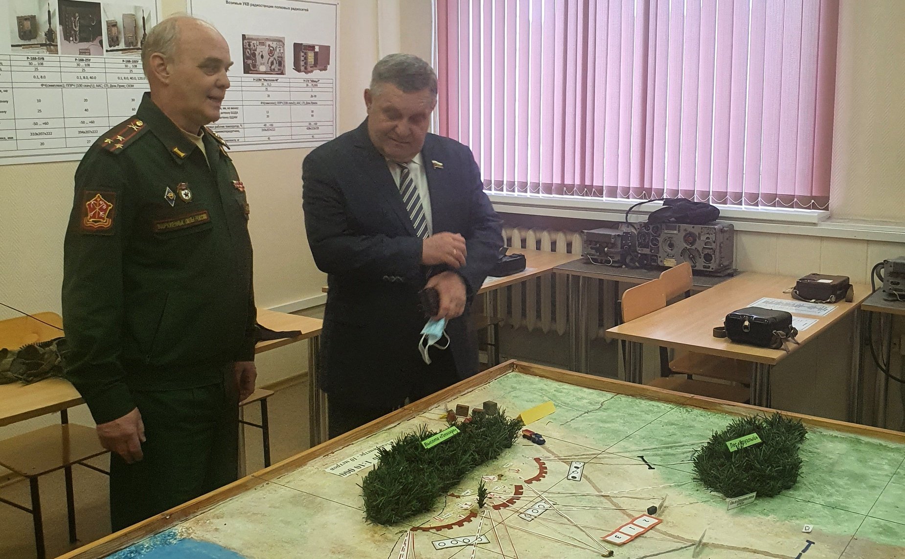 Александр Ракитин посетил военный учебный центр при Петрозаводском Государственном Университете