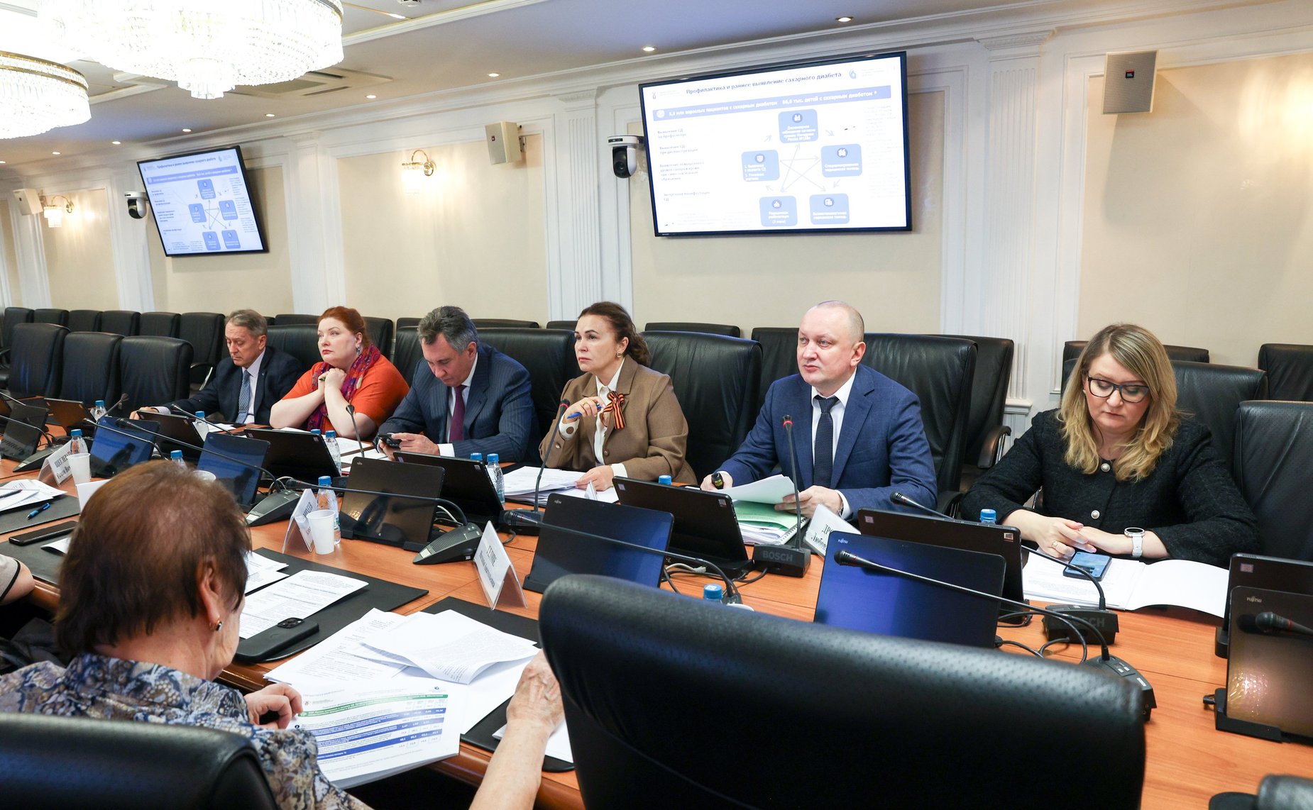 Круглый стол Комитета Совета Федерации по социальной политике