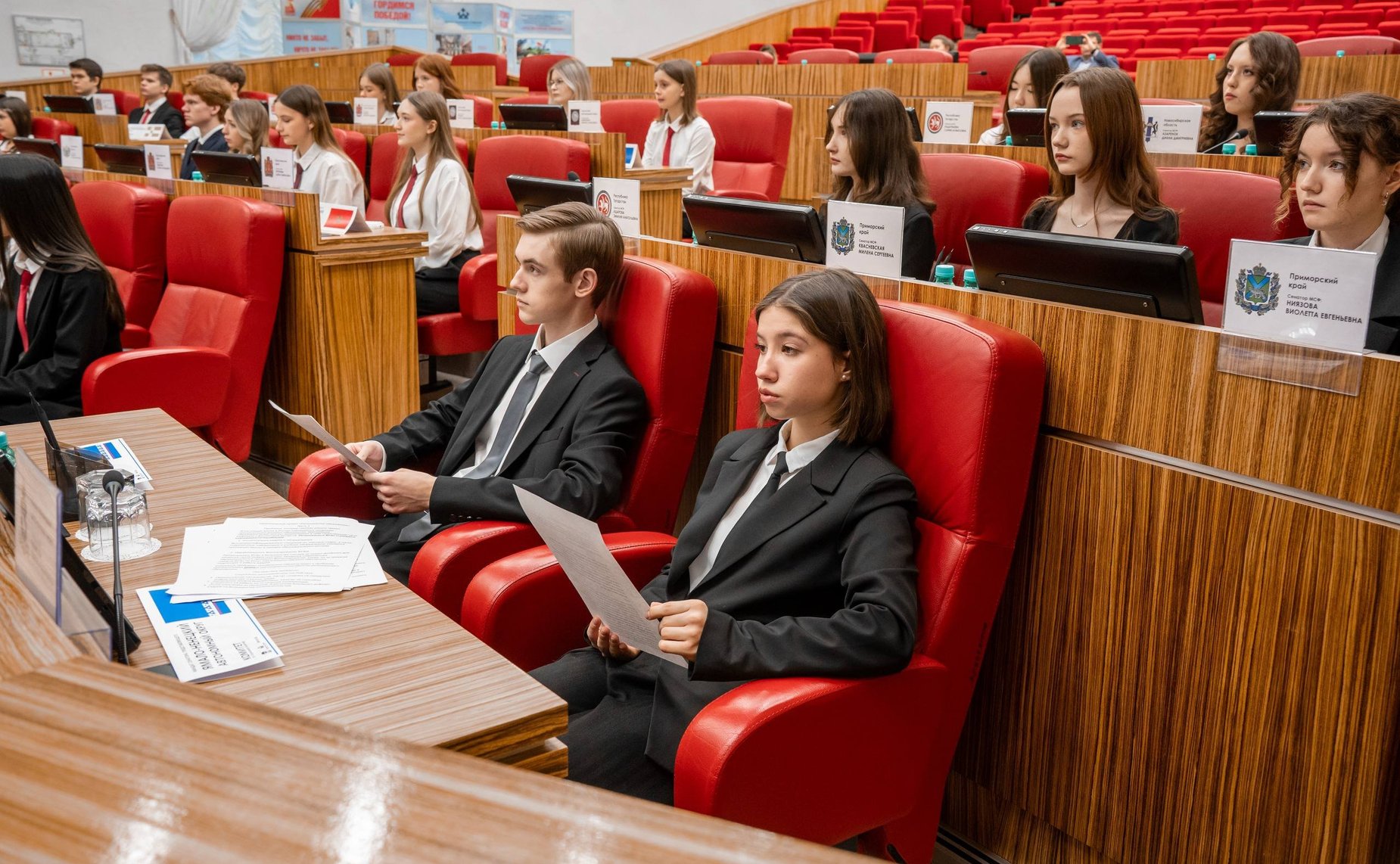 Алексей Ситников принял участие в образовательном мероприятии для юных дипломатов столицы ЯНАО — «Модель Совета Федерации»