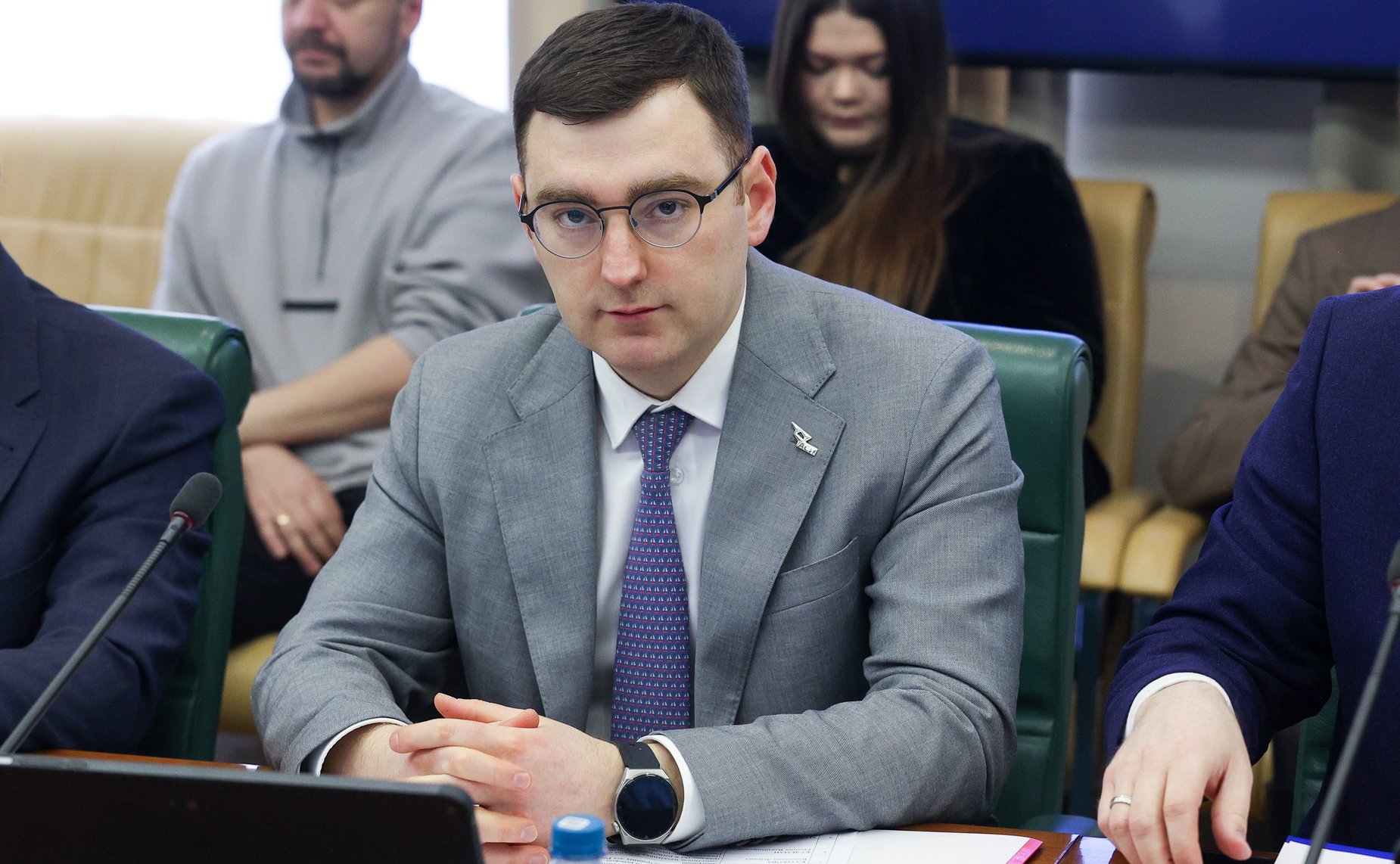 Совещание Комитета СФ по международным делам по вопросам совершенствования практики переселения в Россию соотечественников за рубежом, лиц, разделяющих российские духовно-нравственные ценности, и лиц, представляющих интерес для РФ