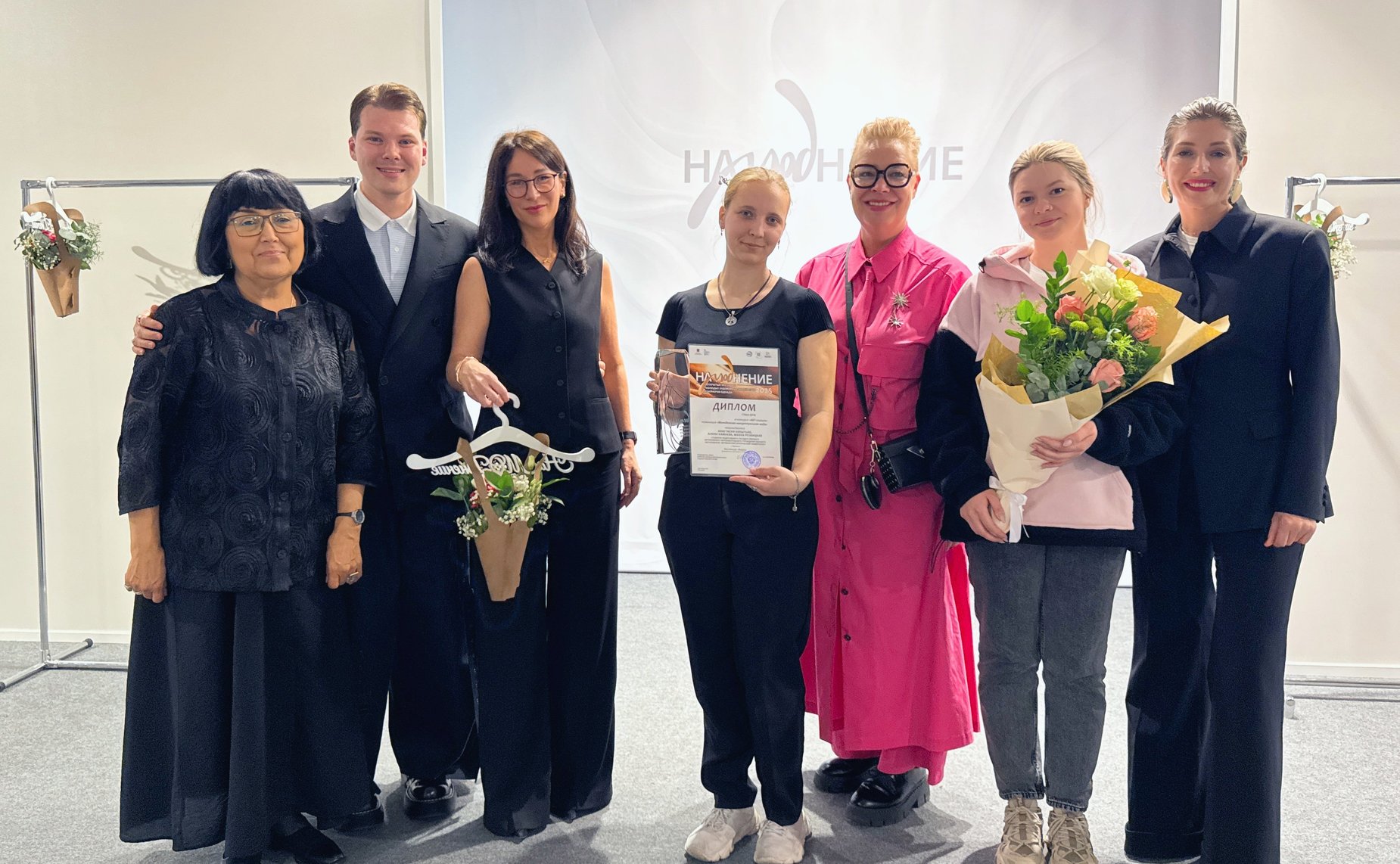 Елена Дягилева поздравила организаторов и участников юбилейного фестиваля молодых дизайнеров «НаМОДнение» в Мурманской области