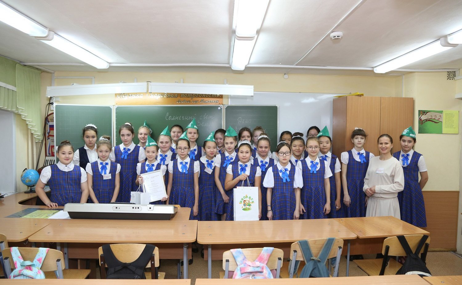 Татьяна Гигель провела встречу с учениками и педагогическим коллективом городской школы-гимназии №9 Горно-Алтайска