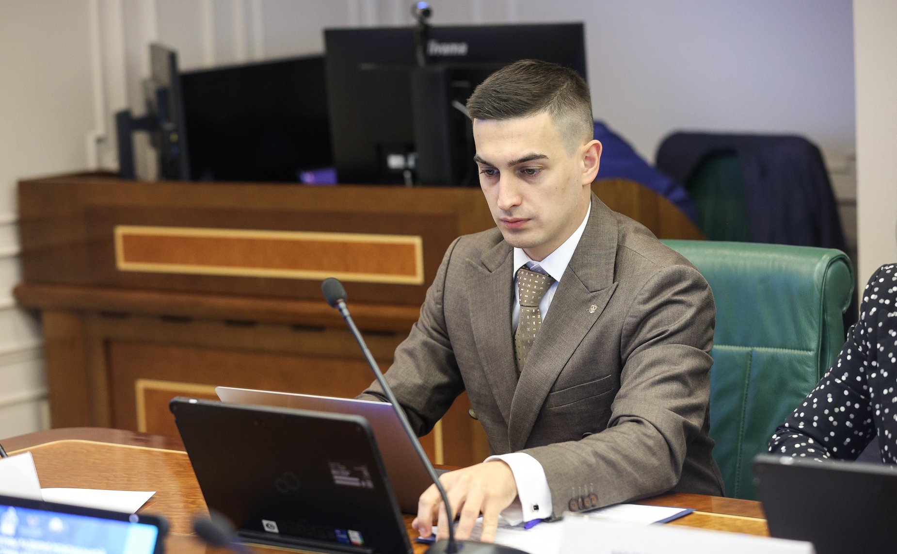 Расширенное совещание Комитета СФ по социальной политике совместно с Комитетом СФ по науке, образованию и культуре об итогах оздоровительной кампании для детей 2023 года и планах на 2024 год