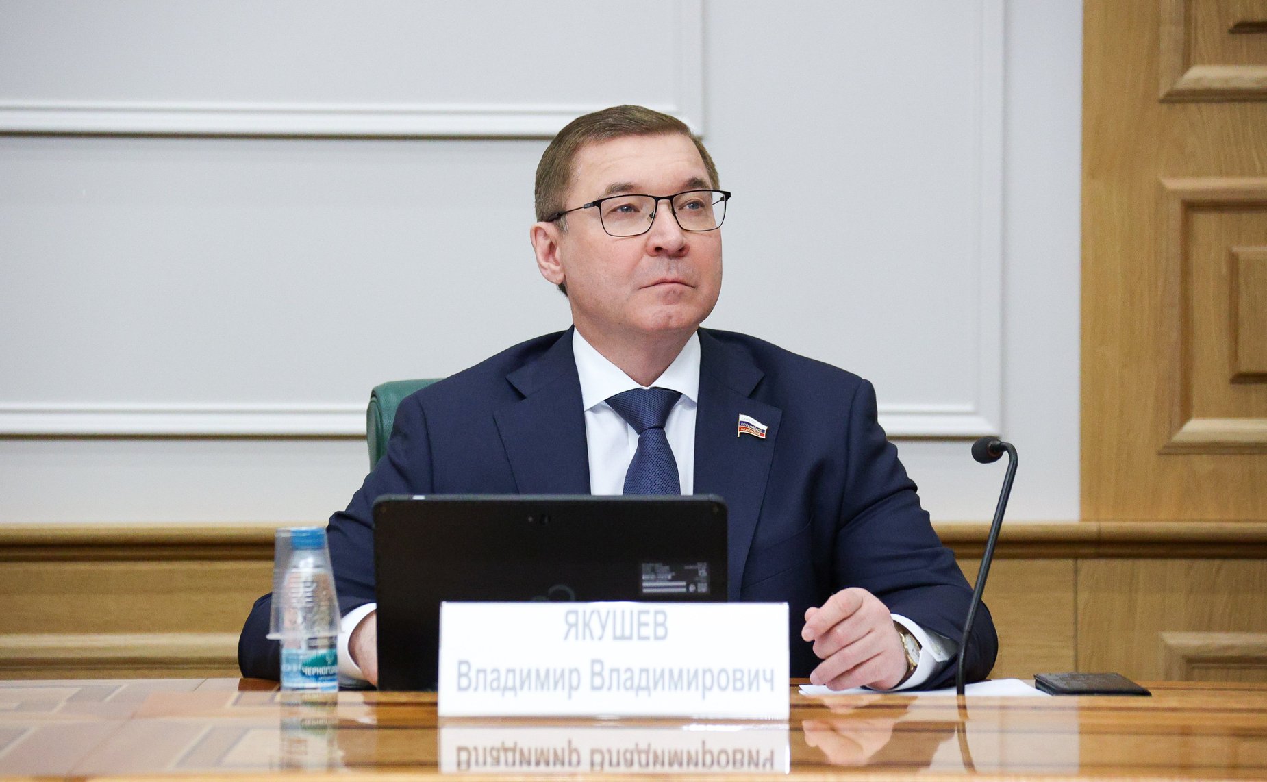 Владимир Якушев