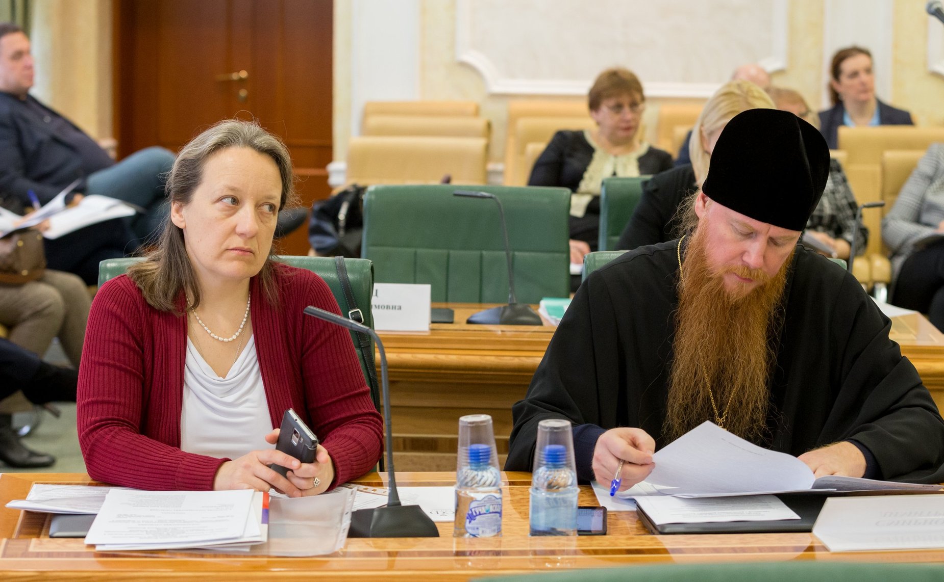 Парламентские слушания на тему «Совершенствование семейного законодательства в целях защиты семьи и традиционных семейных ценностей»