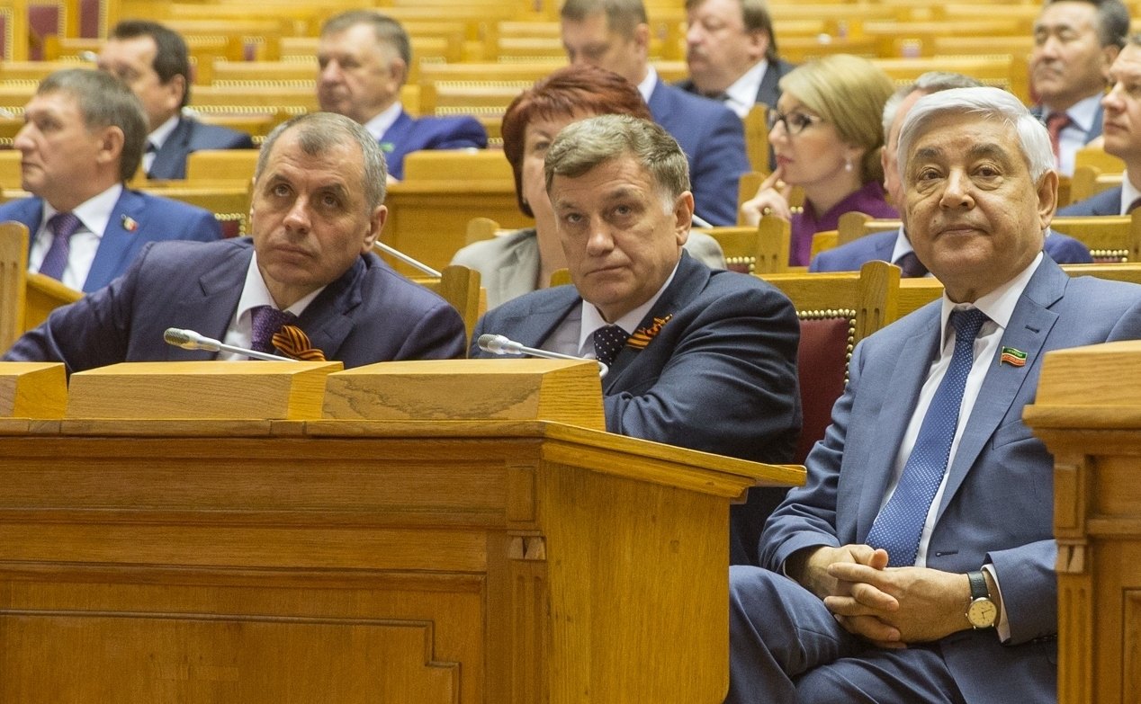 Председатель ГС РК Владимир Константинов, Председатель Законодательного Собрания Санкт-Петербурга Вячеслав Макаров и Председатель ГС РТ Фарид Мухамедшин