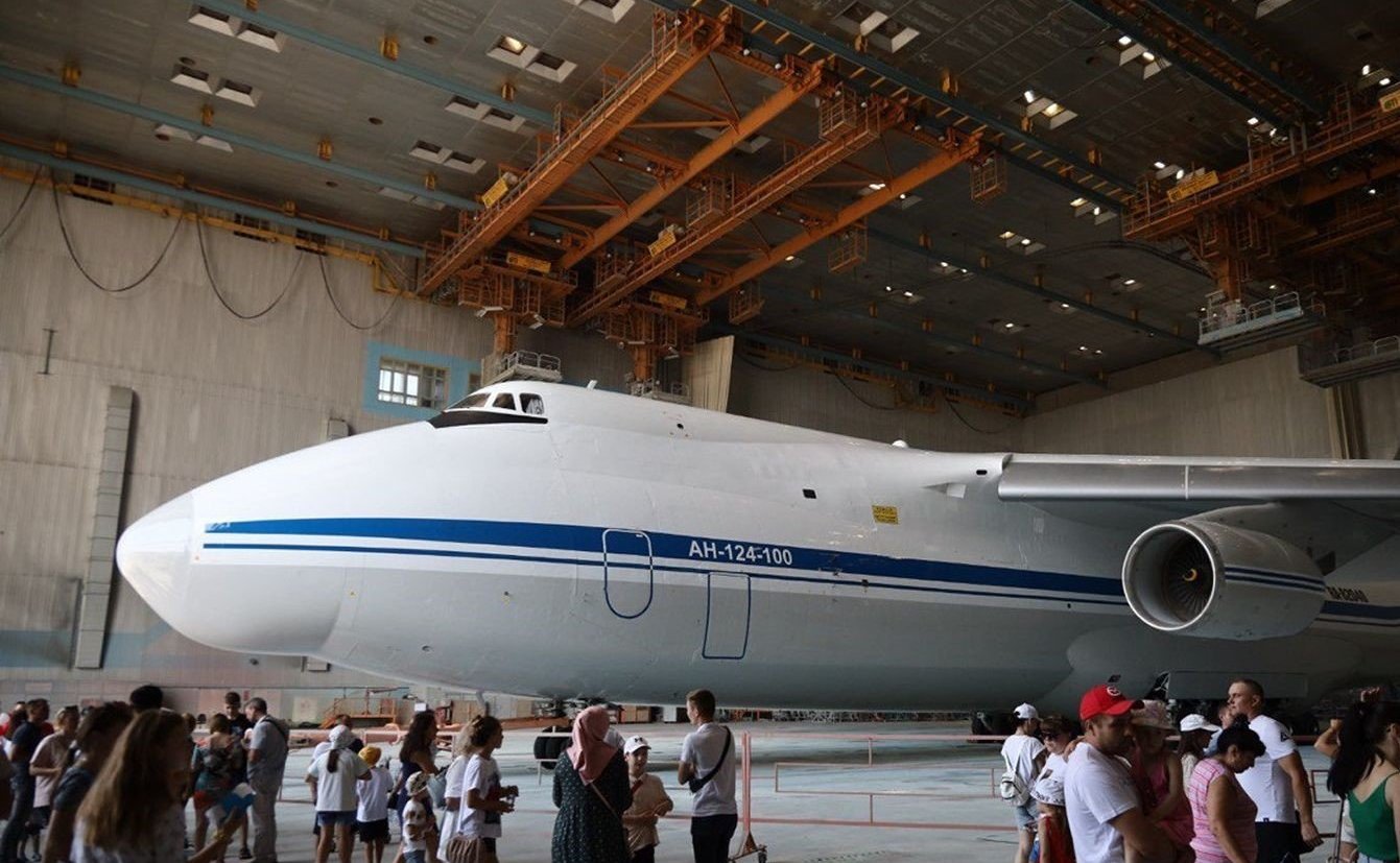 Сергей Рябухин поздравил жителей Ульяновской области с Днем Воздушного Флота России