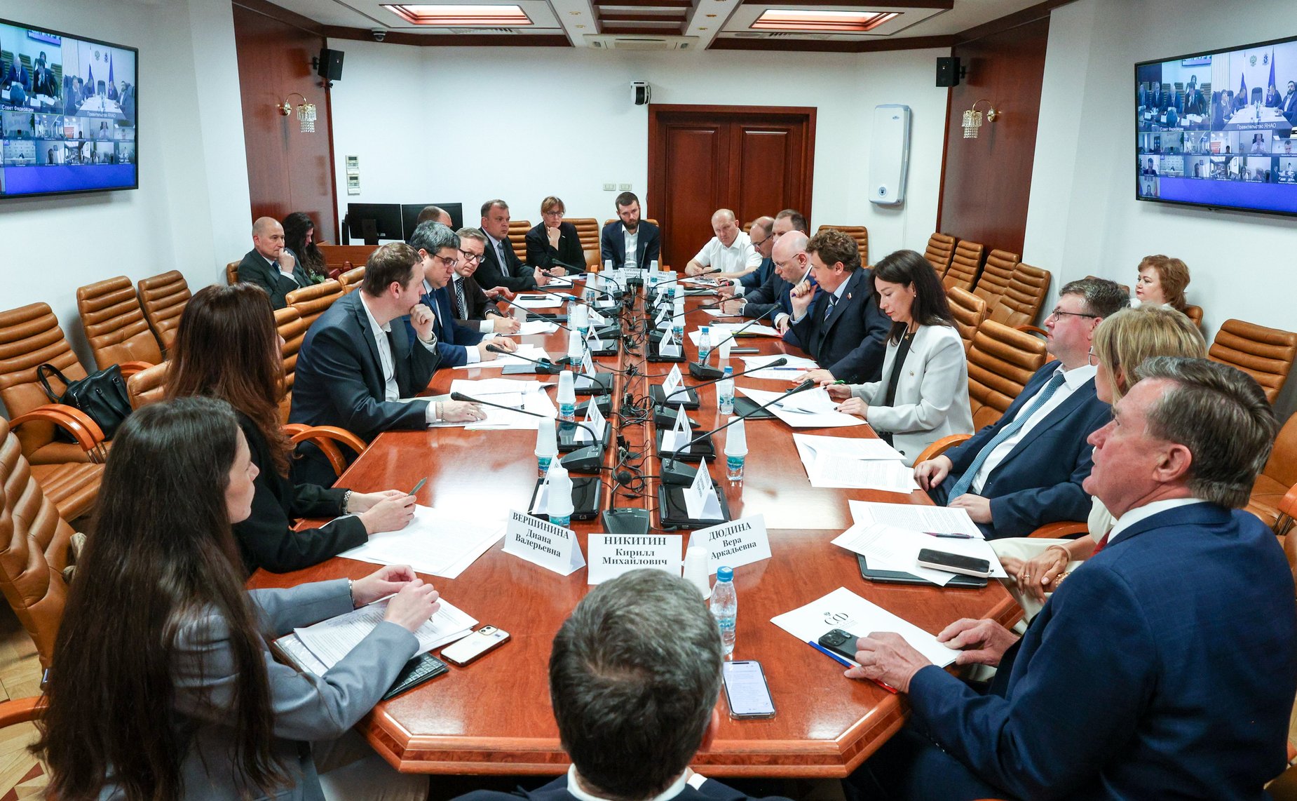 Круглый стол Комитета Совета Федерации по бюджету и финансовым рынкам на тему «Инвестиционный налоговый вычет как инструмент стимулирования инвестиционной активности в субъектах Российской Федерации»