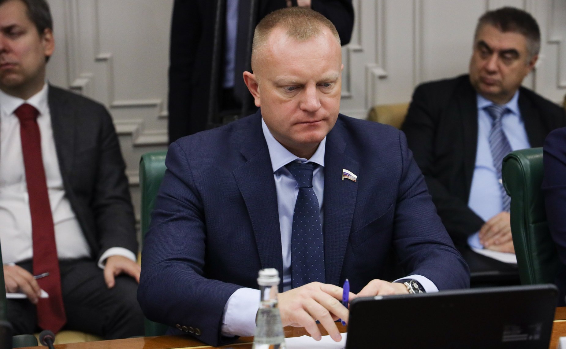 Заседание парламентской комиссии по расследованию преступных действий в отношении несовершеннолетних со стороны киевского режима