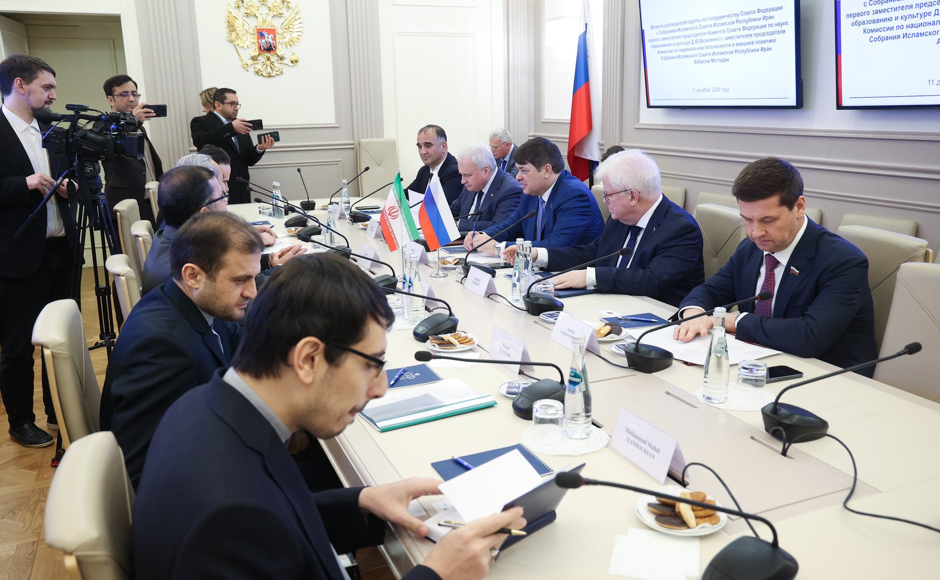 Сенаторы встретились с зампредседателя Комиссии по нацбезопасности и внешней политике Собрания Исламского Совета Ирана