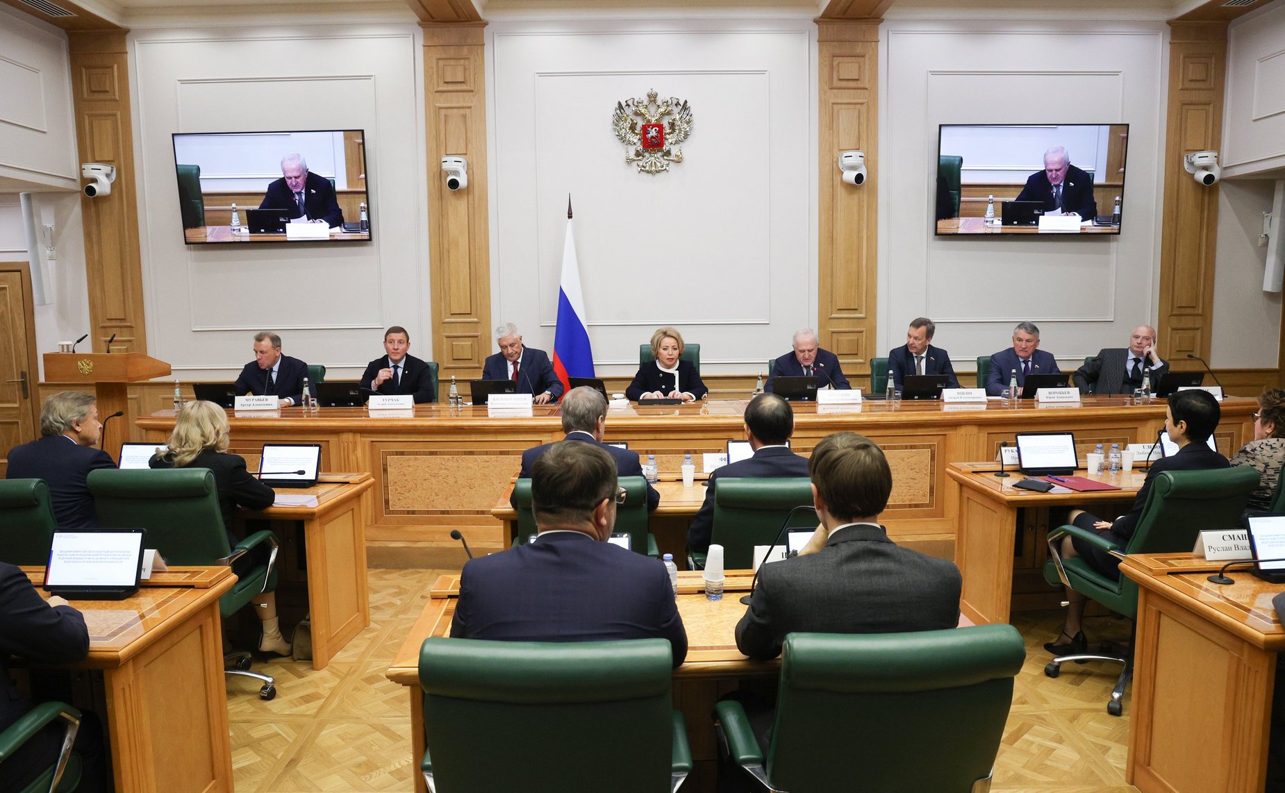 Состоялись консультации комитетов Совета Федерации по предложенной Президентом России кандидатуре на должность Министра внутренних дел РФ