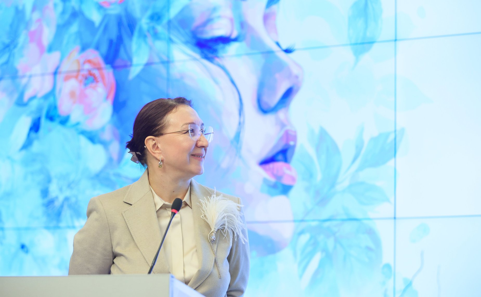 XI заседание Дискуссионного клуба им. В.Г. Змазовой: «Красота в женских руках!»