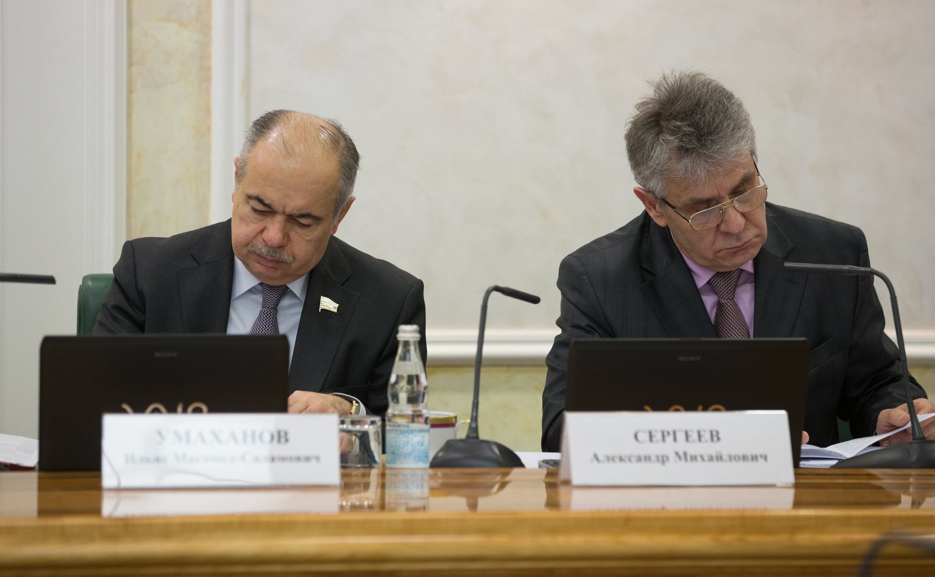 И. Умаханов и А. Сергеев