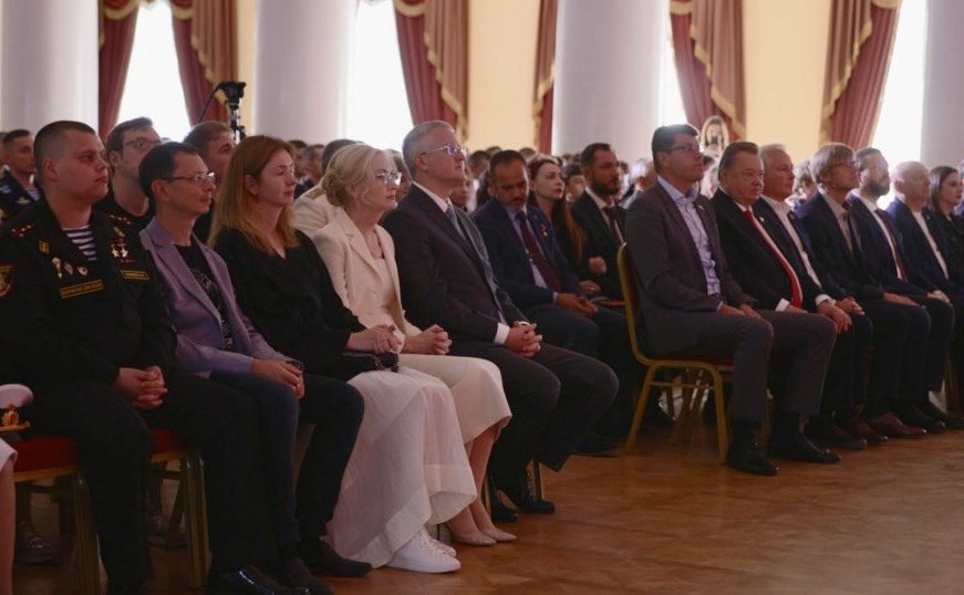 Валерий Пономарев принял участие в торжественном собрании и литературно-музыкальной встрече «Забытые победы. Забытые герои»