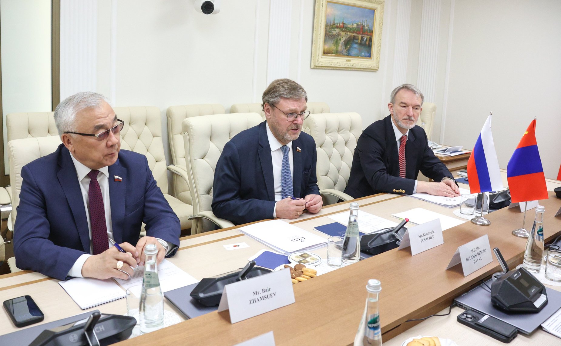 Константин Косачев провел встречу с Чрезвычайным и Полномочным Послом Монголии в Российской Федерации Дуламсурэнгийн Давой