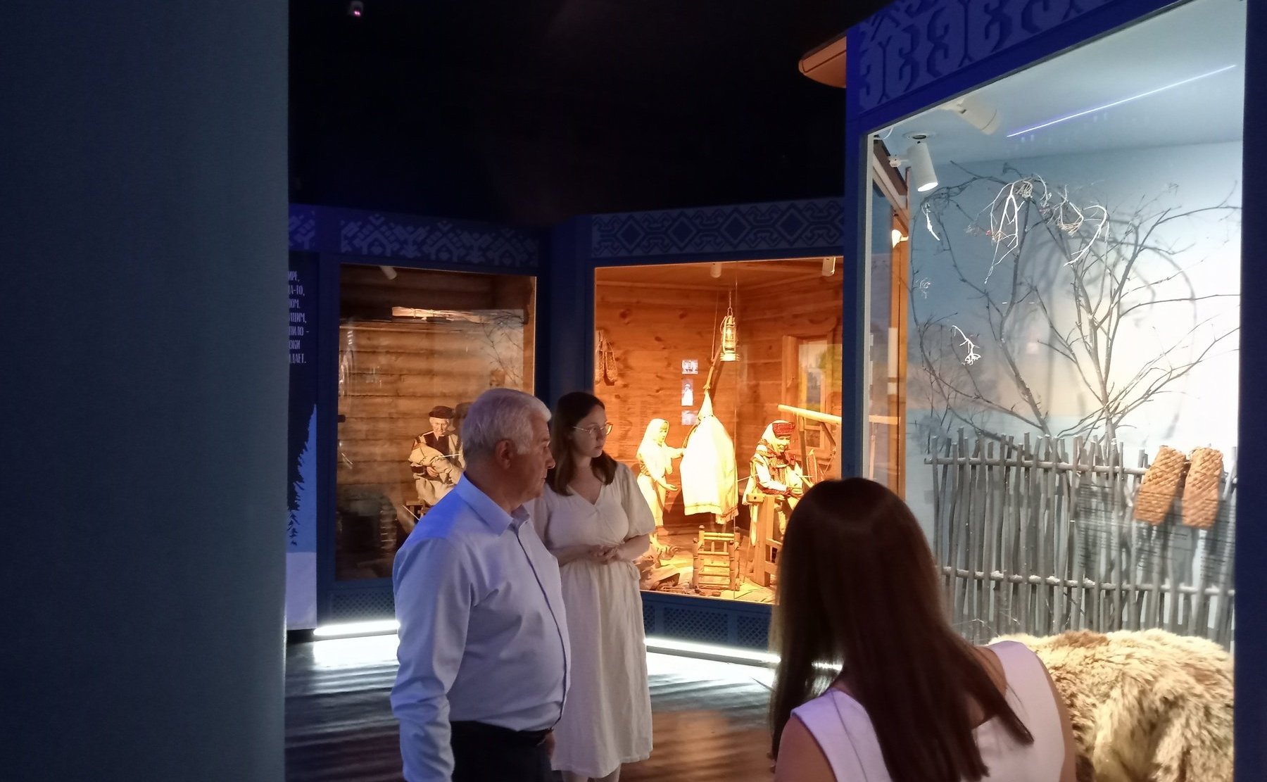 Сергей Мартынов посетил в Республике Марий Эл выставку Национального музея имени Т. Евсеева «Земля, рожденная небом»