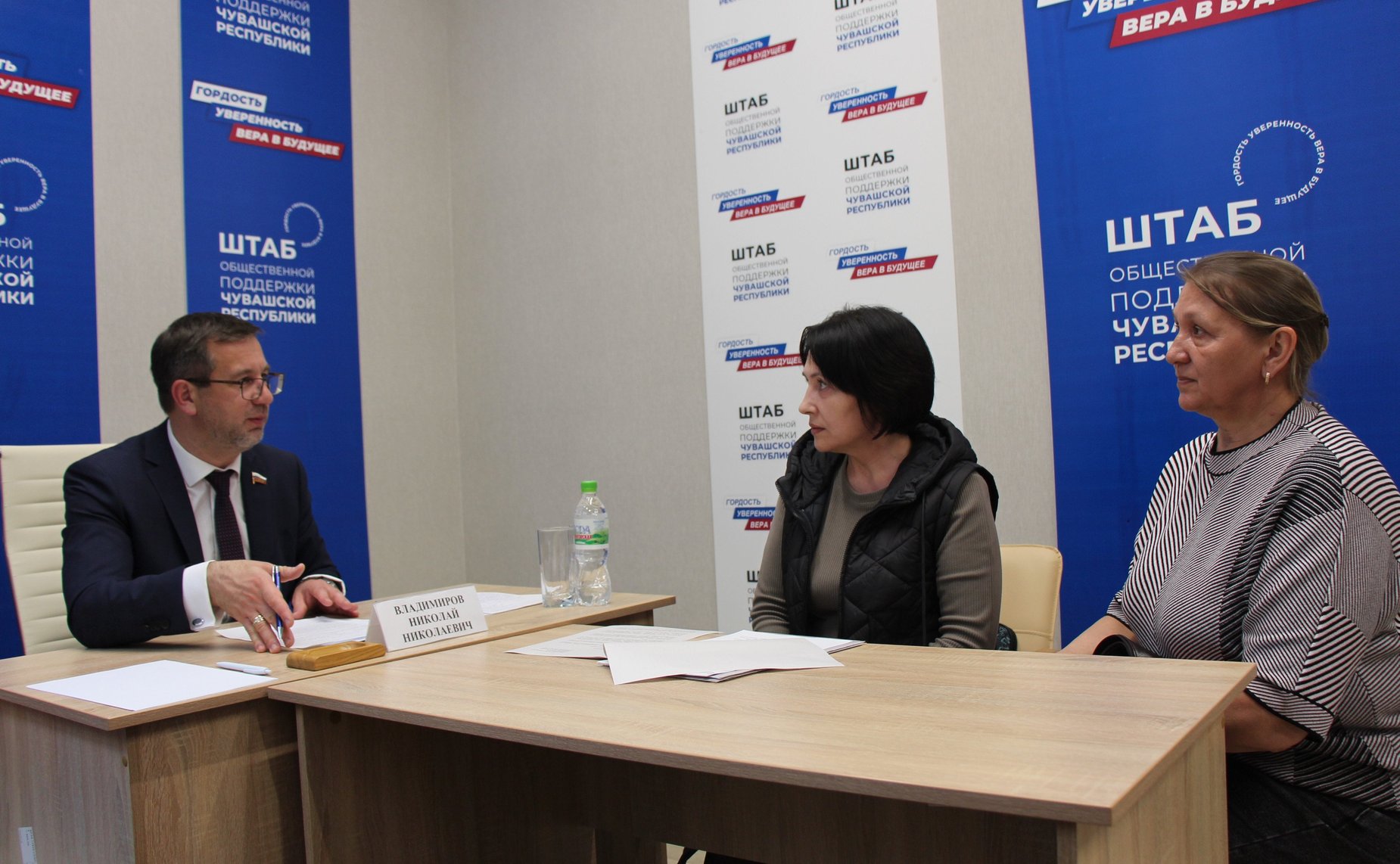 Николай Владимиров в Чебоксарах провел прием граждан