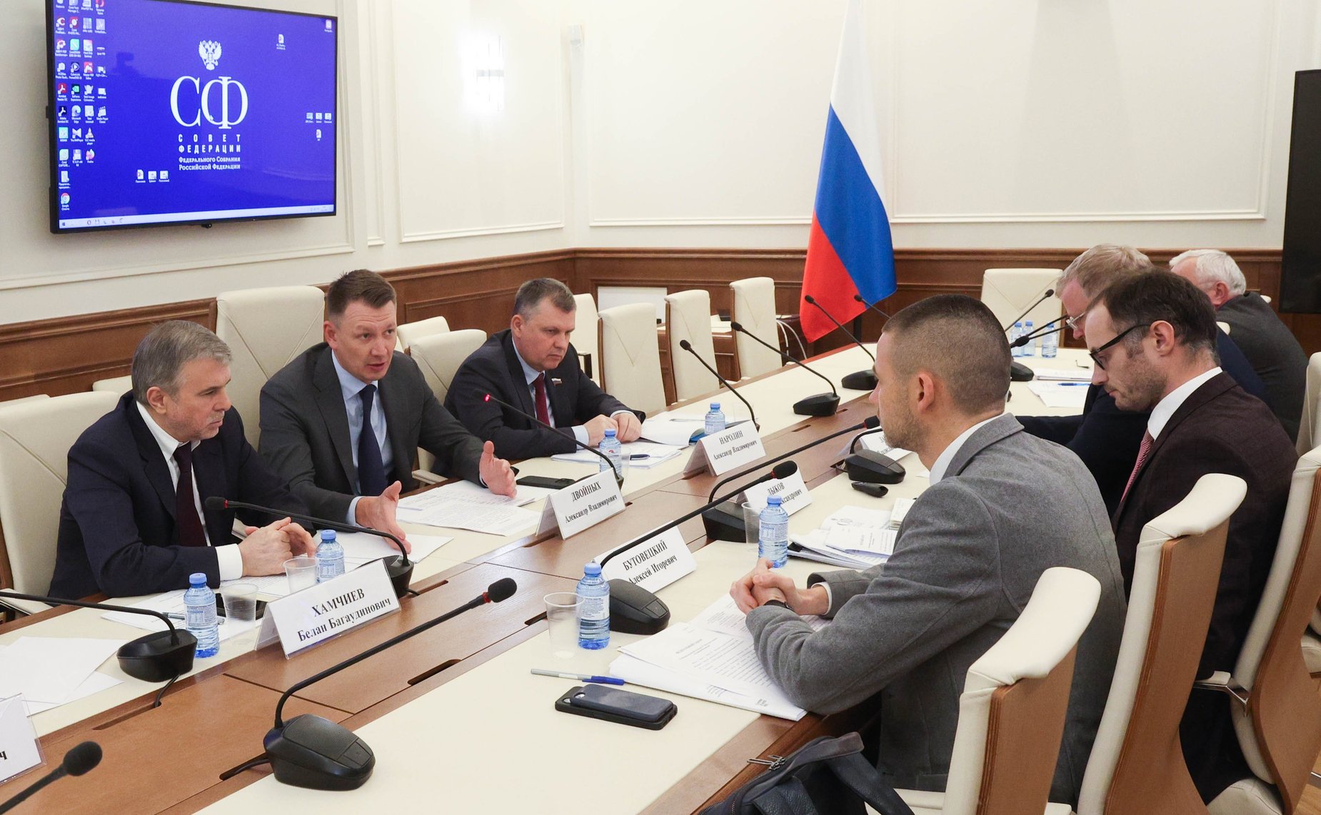 Совещание Комитета СФ по аграрно-продовольственной политике и природопользованию по вопросу подготовки проекта ФЗ, уточняющего порядок определения налога на доходы физических лиц с учетом периода владения вновь образованным объектом недвижимости