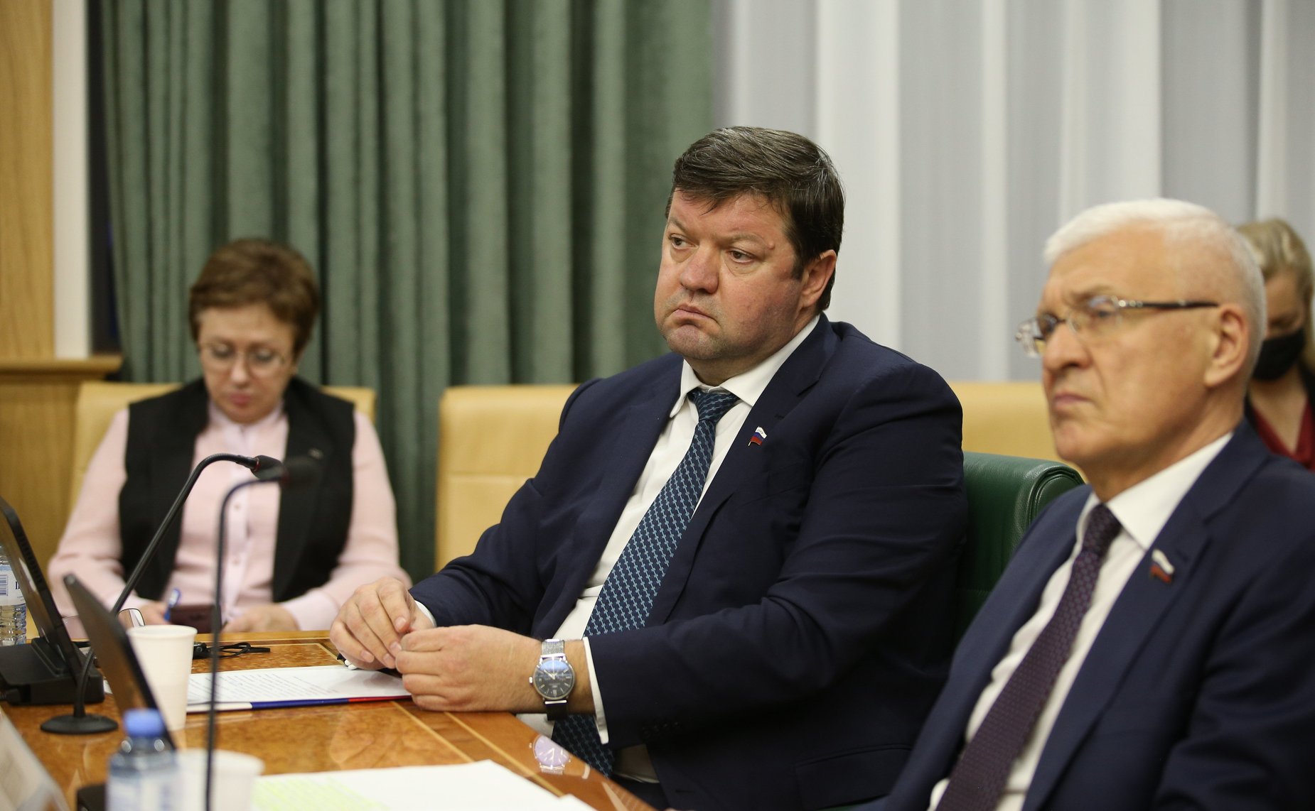 Встреча сенаторов Российской Федерации с Министром промышленности и торговли РФ Денисом Мантуровым в формате «Открытого диалога»