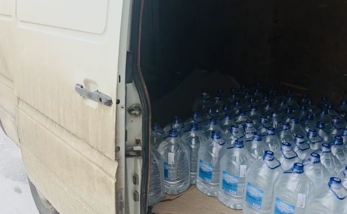 Игорь Кастюкевич оказал содействие в доставке в регион партии гуманитарного груза, состоящего из продуктов питания, воды, одежды, медикаментов и автомобилей