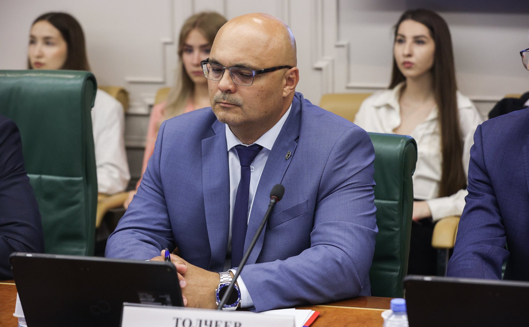 Круглый стол Комитета Совета Федерации по конституционному законодательству и государственному строительству на тему «Проблемы качества оказания юридических услуг: квалифицированное юридическое представительство и адвокатура. Пути взаимодействия»