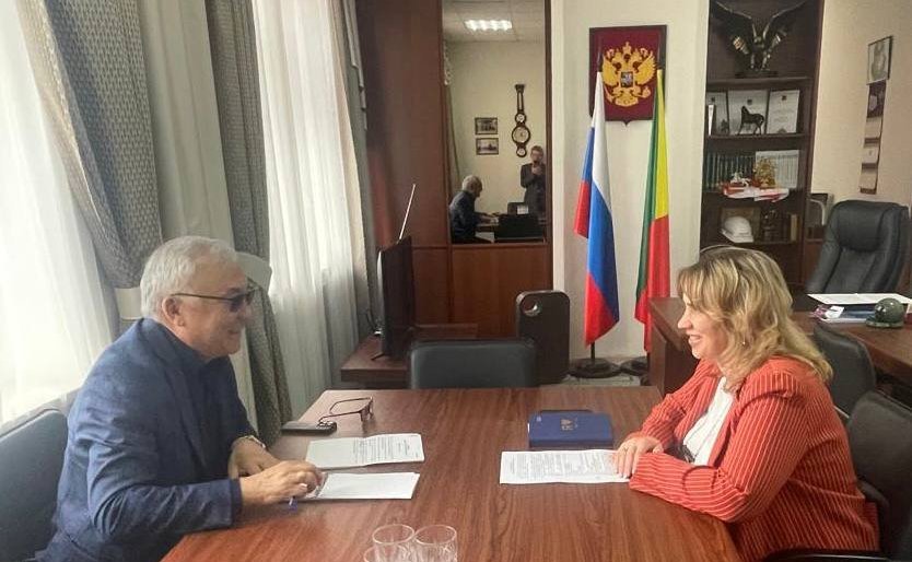 Баир Жамсуев в рамках региональной недели встретился с жителями в ходе традиционного личного приема