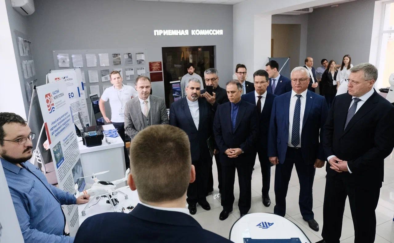 Открытие второго Международного молодежного нефтегазового научно-технического форума «Каспий – Море успеха»