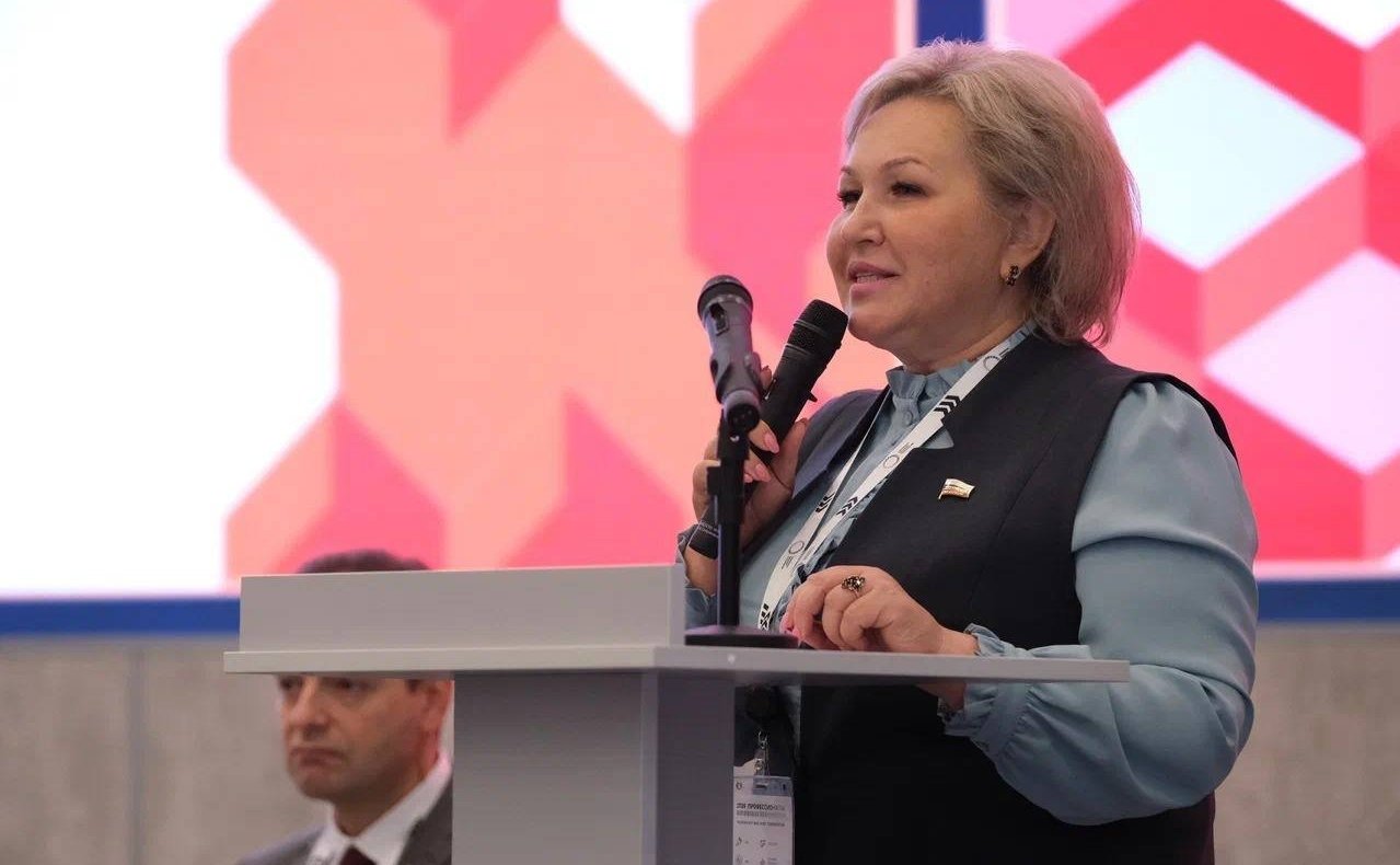 Елена Писарева