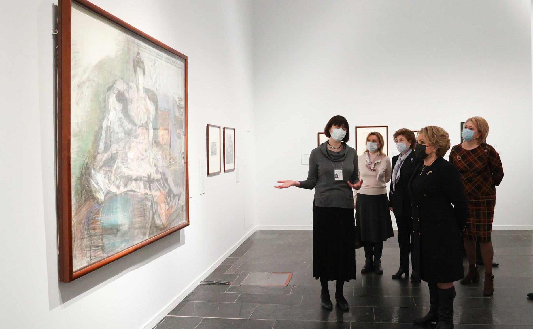 Валентина Матвиенко посетила художественную выставку «Михаил Врубель» в Третьяковской галерее