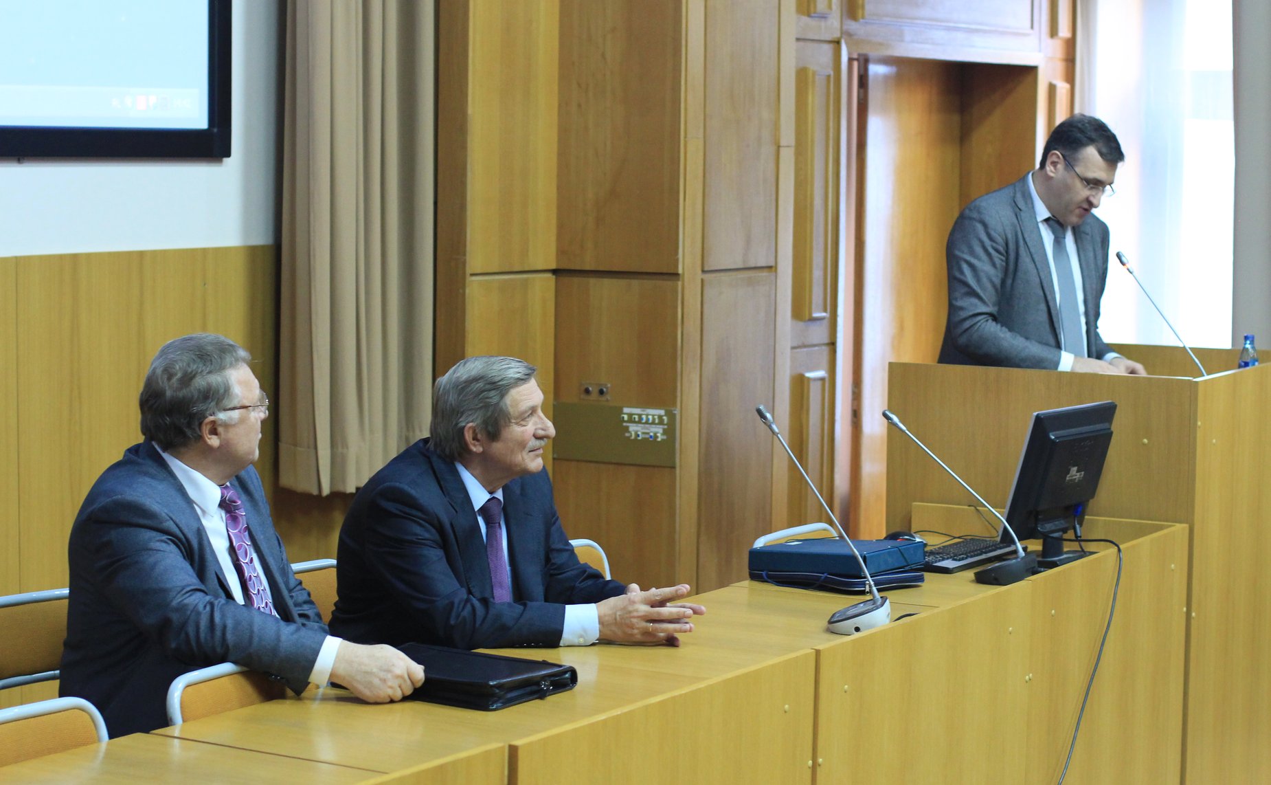 11-12 В. Новиков встреча в РАНХиГС 9