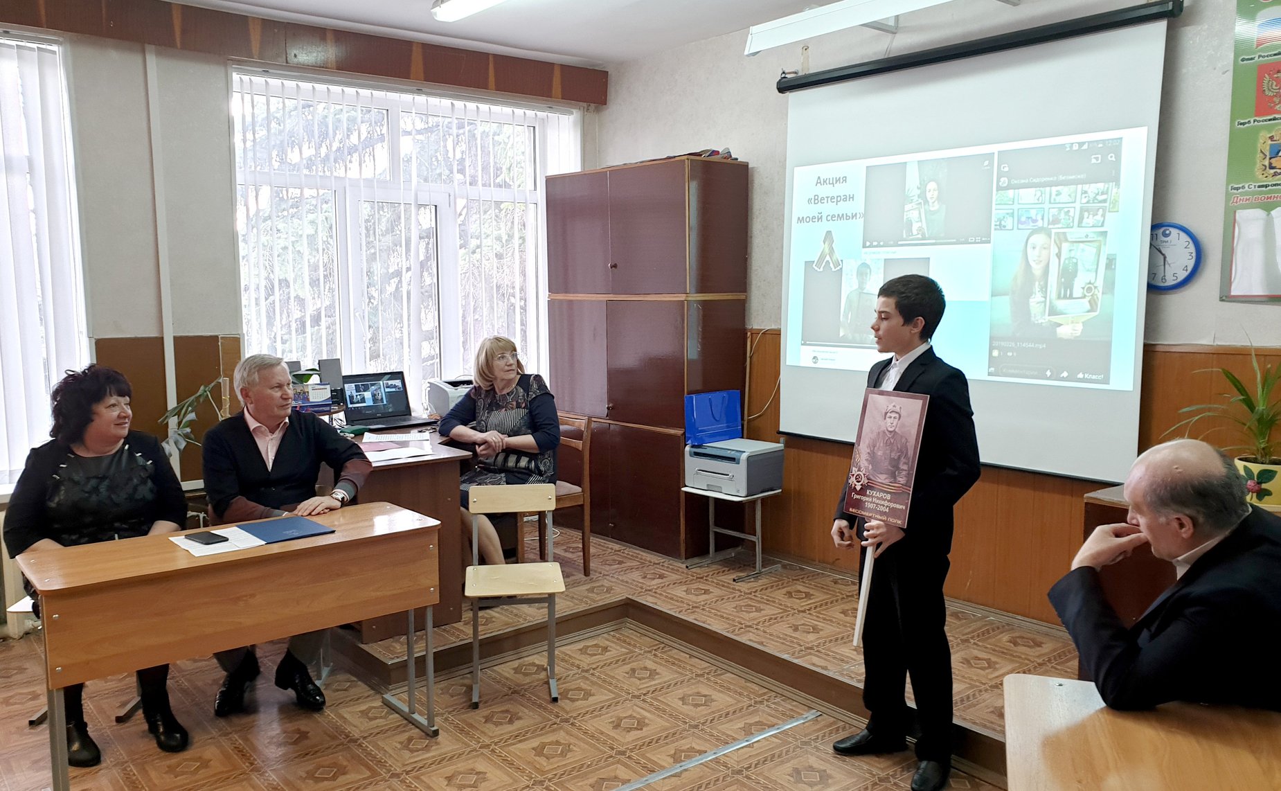 Михаил Афанасов посетил школу №1 в станице Ессентукской