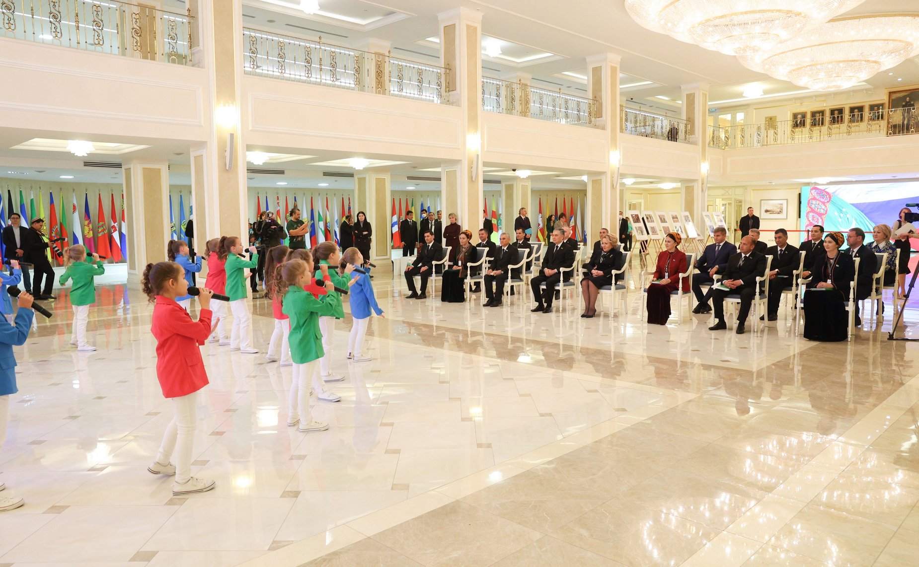 Концерт в Совете Федерации участников детского ансамбля «Домисолька»
