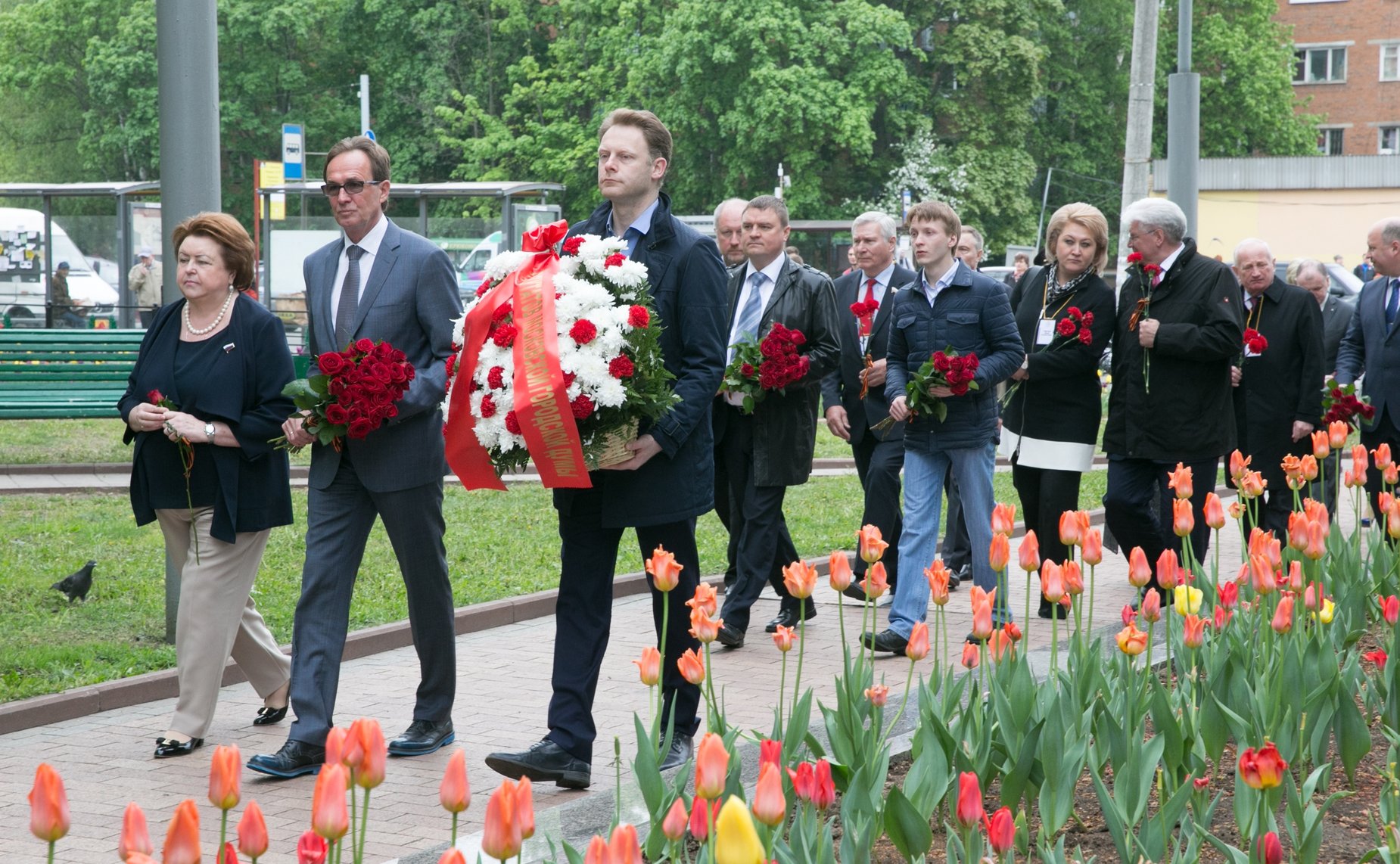 Церемония возложения венков