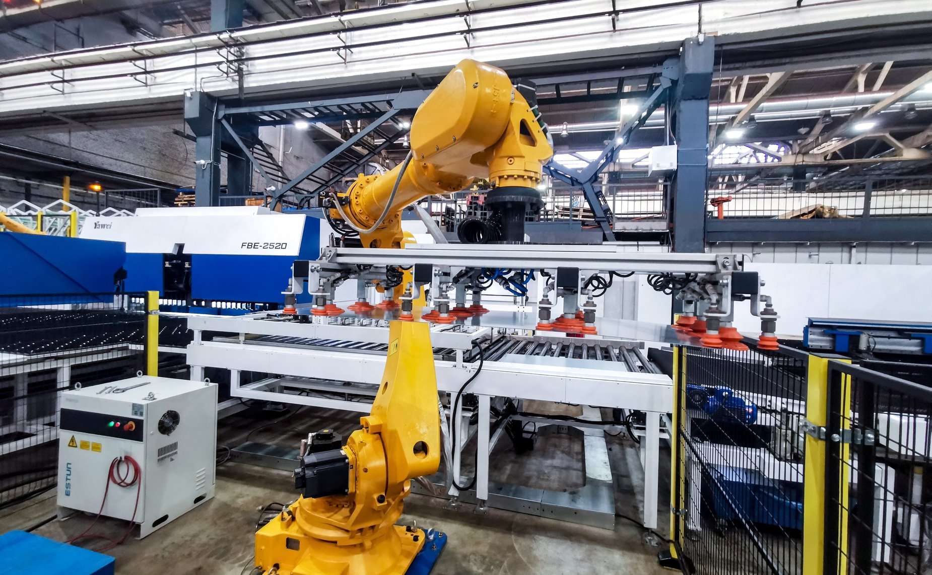 Сенаторы ознакомились с предприятием по производству лифтового оборудования акционерного общества «Щербинский лифтостроительный завод»