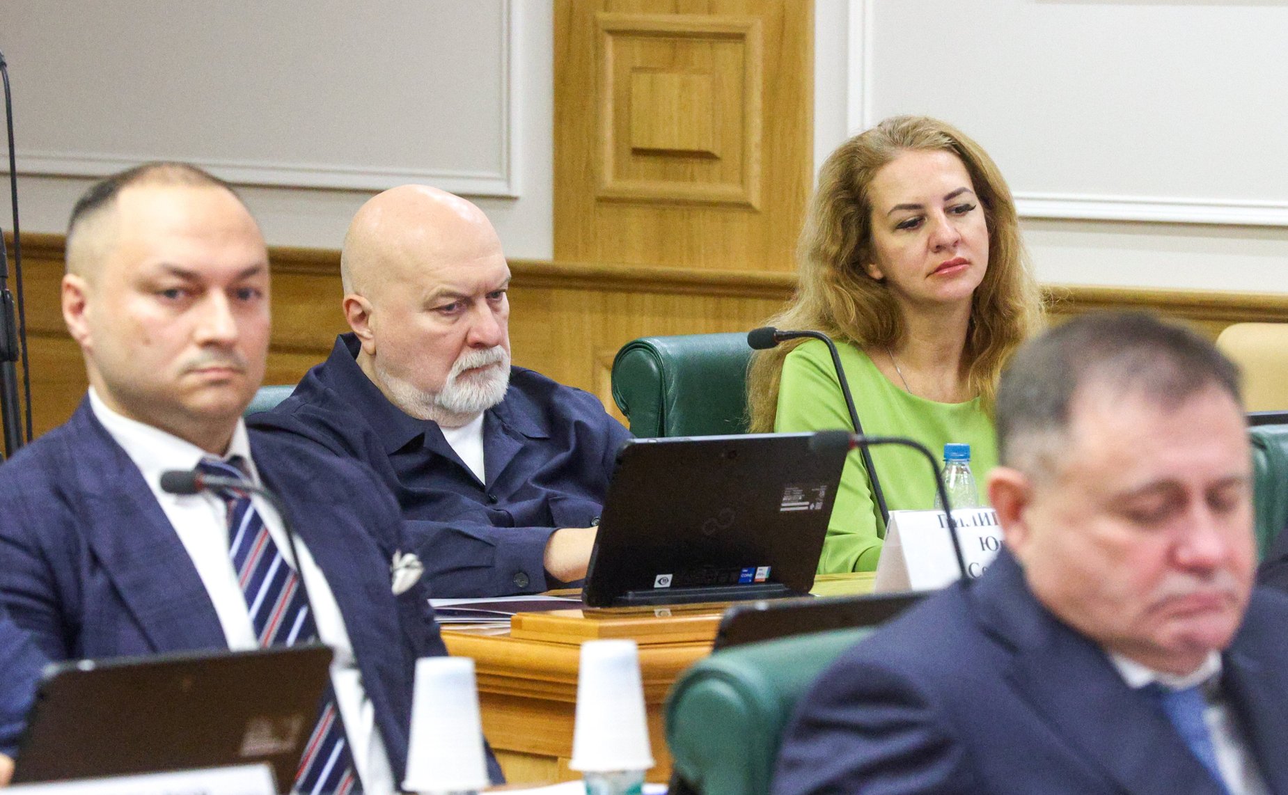 Круглый стол на тему «Особый порядок привлечения к административной ответственности судей и иных должностных лиц, выполняющих определенные государственные функции»